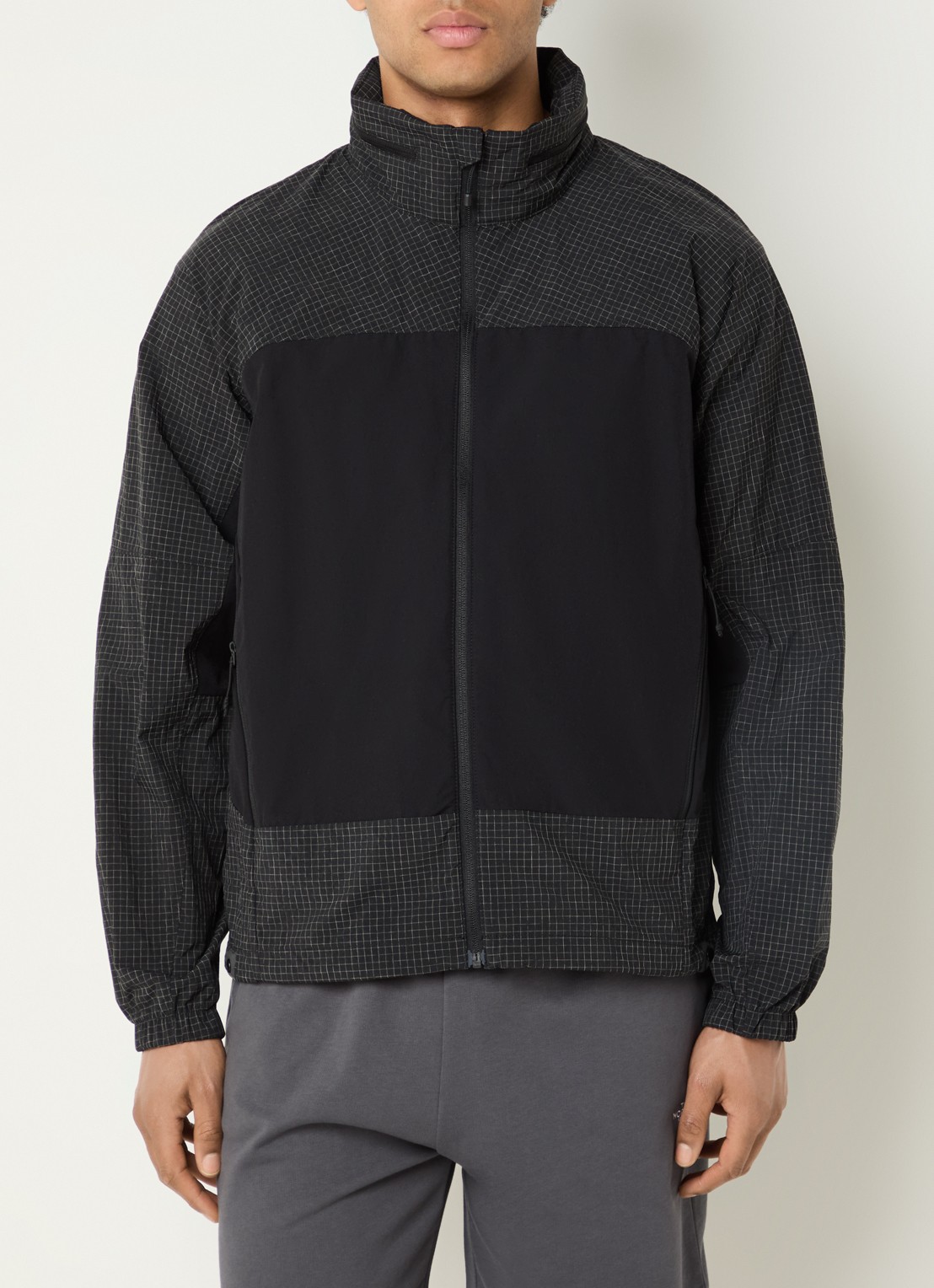 The North Face Jack met ruitdessin en ritszakken - detail 4 antraciet