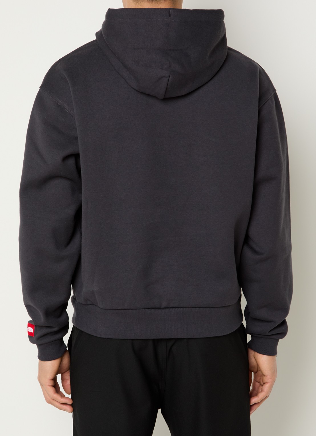 The North Face Redbox hoodie met steekzakken - achterkant antraciet