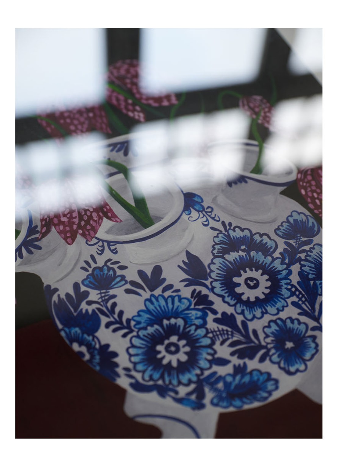 THE POSTER CLUB Meleagris In Tulip Vase, Jaron Su Frittilaria print - detail 3 zwart