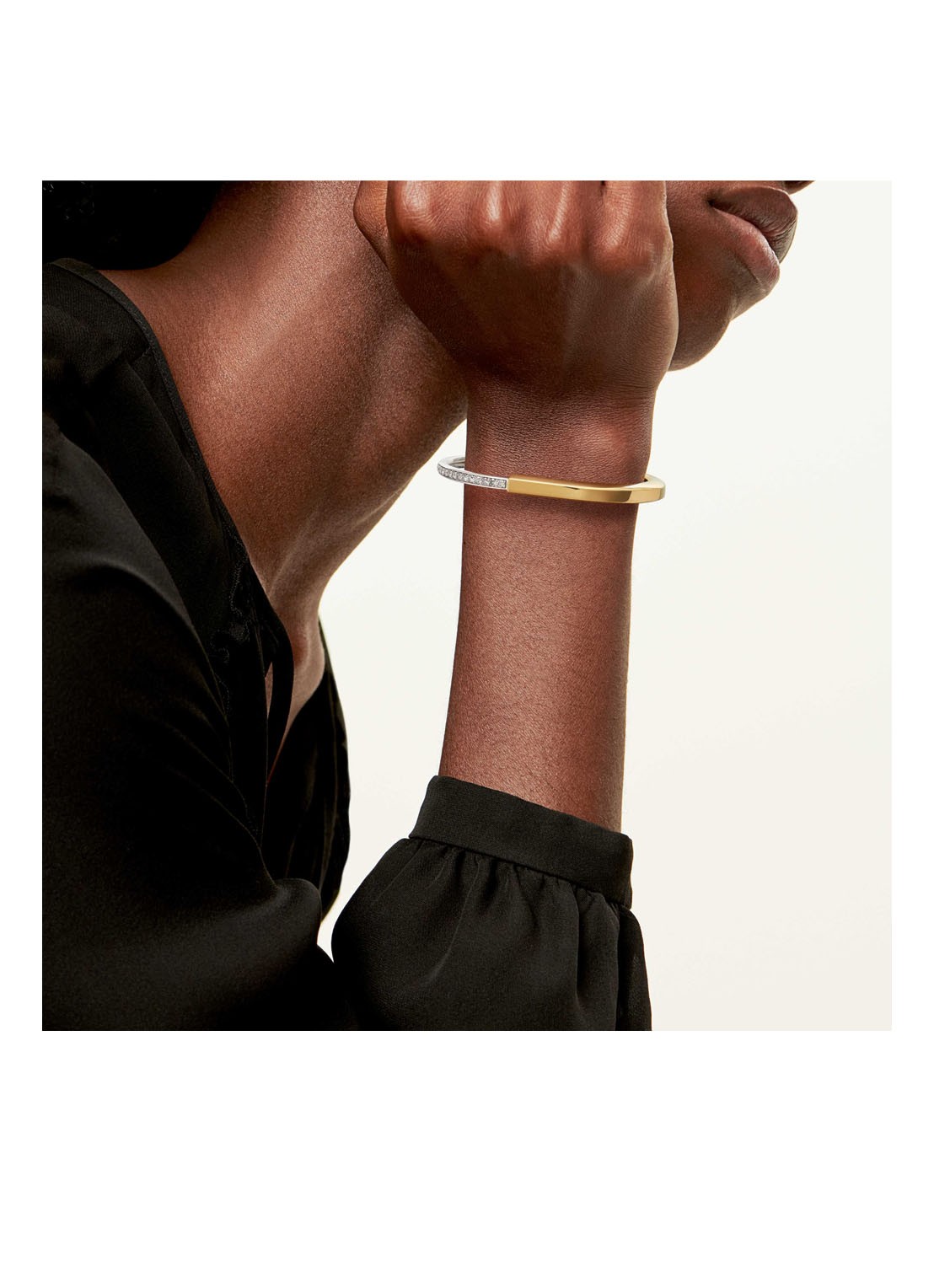 Tiffany & Co. Tiffany Lock bangle van 18 karaat wit- en geelgoud met diamanten 51694 - achterkant undefined