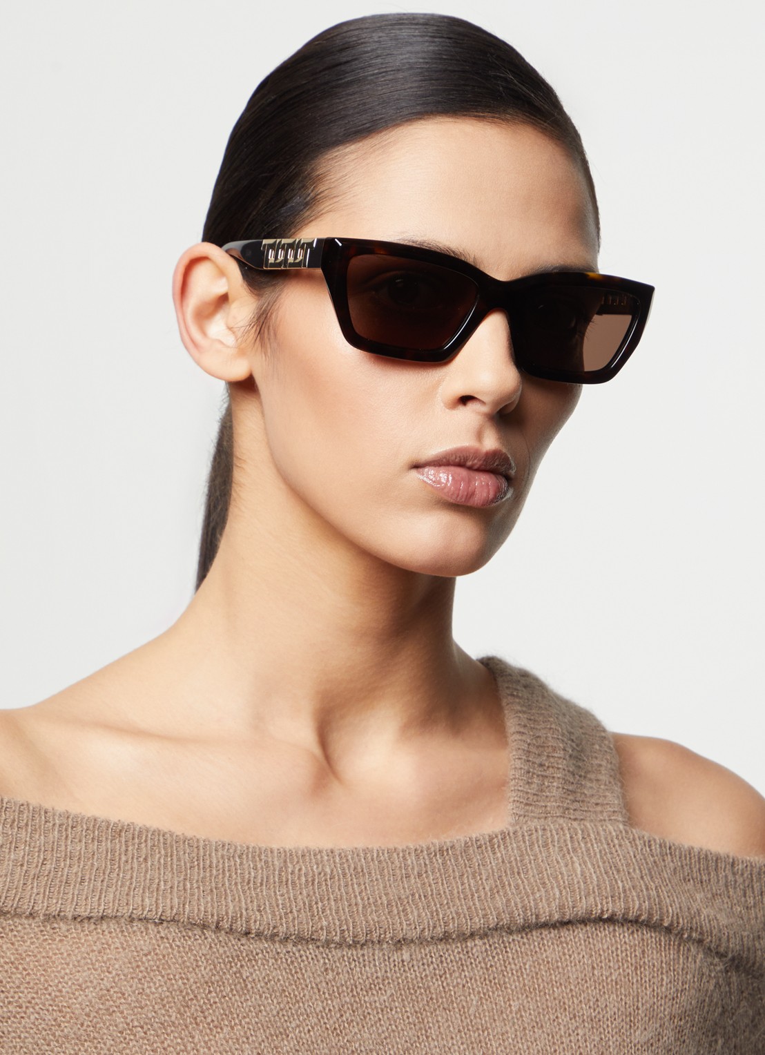 Tiffany & Co. Wayfarer zonnebril TF4213 - voorkant 5 donkerbruin