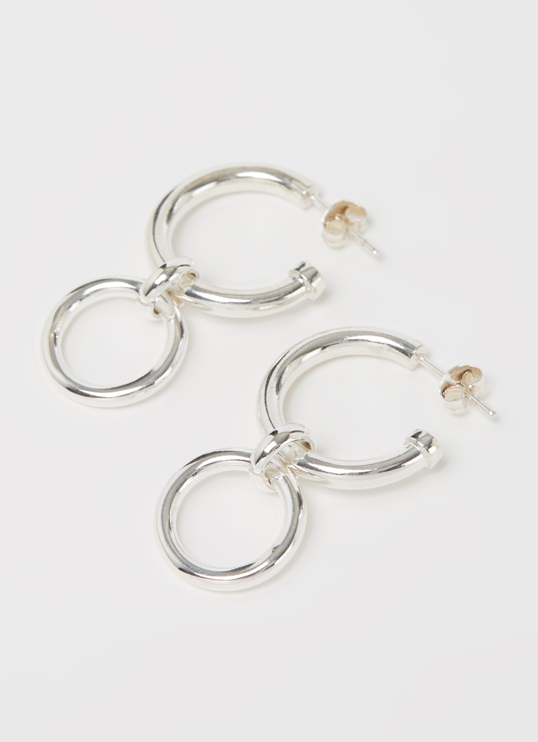Tilly Sveaas Medium Eternity oorringen van zilver - voorkant 2 zilver