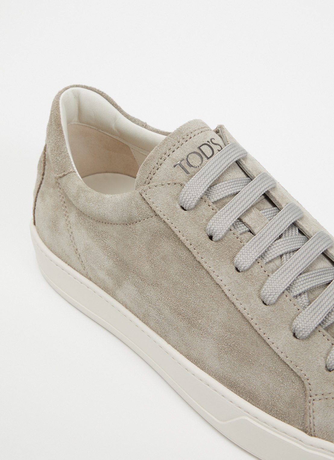 Tod's Allaciata Cassetta sneaker van kalfssuède - detail 4 donkerbeige