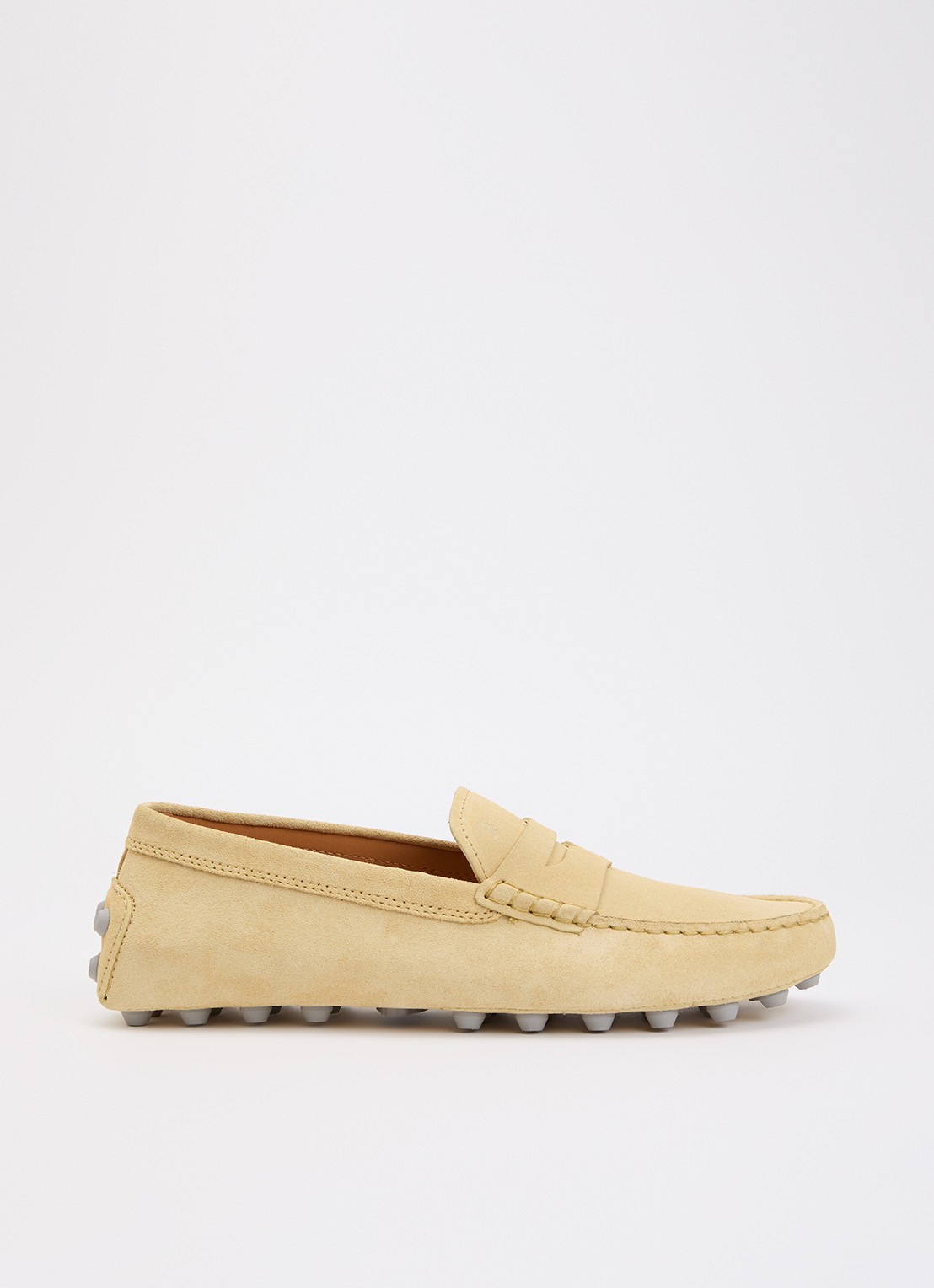 Tod's Gommino Macro mocassin van suède - voorkant 2 beige