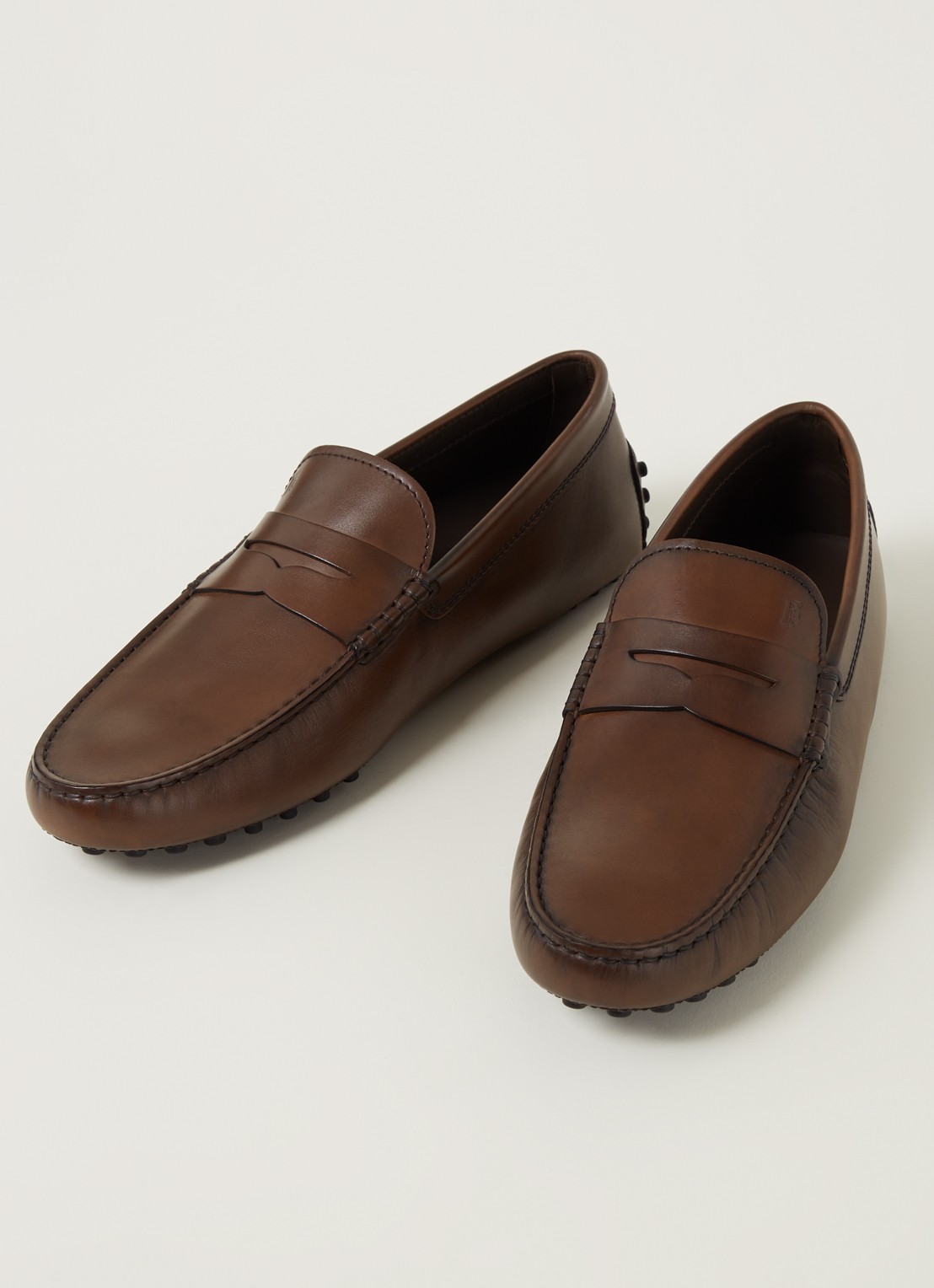 Tod's Gommino mocassin van leer  - detail donkerbruin