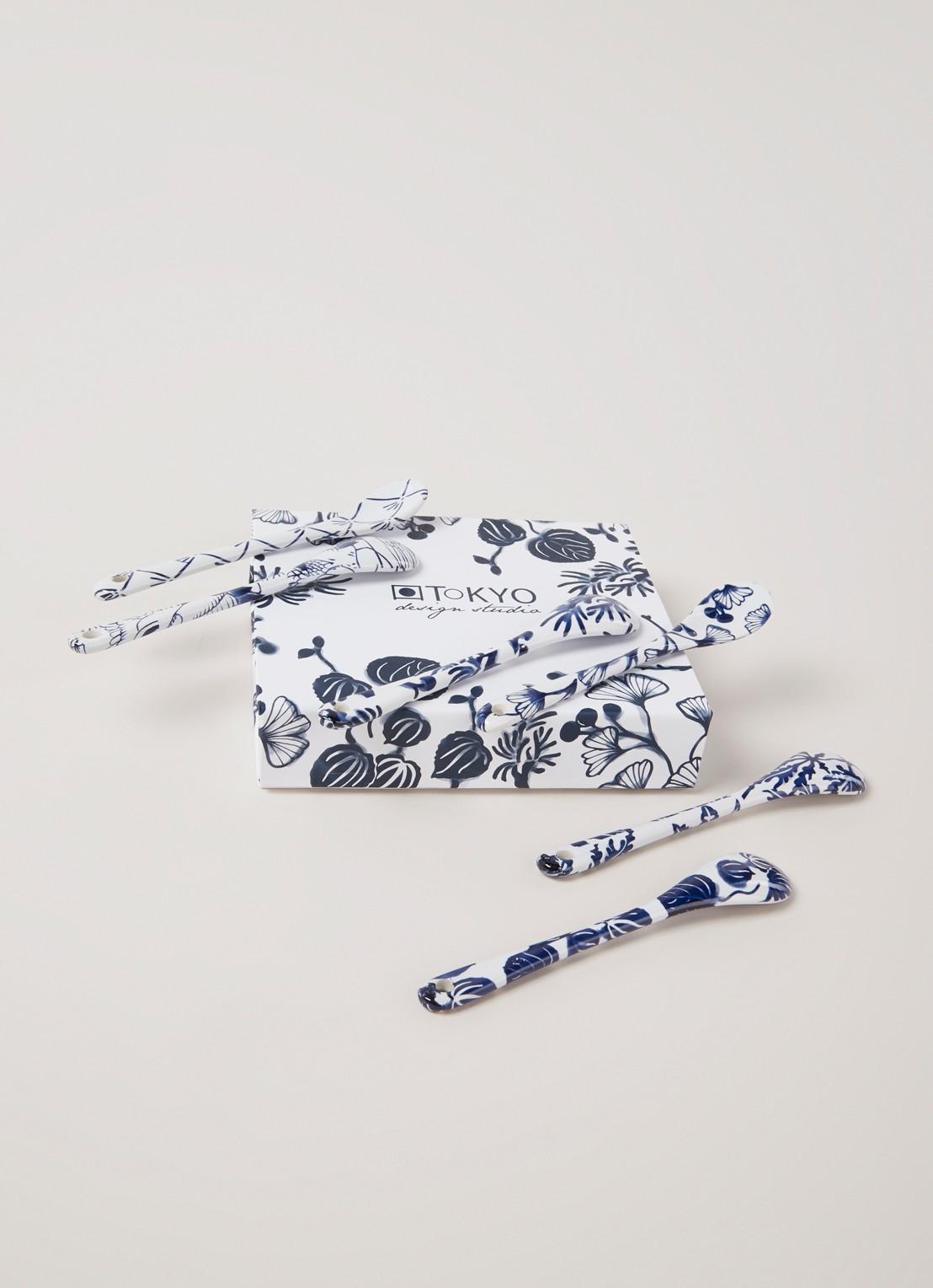 Tokyo Design Studio Flora Japonica theelepel set van 6 - detail 2 wit