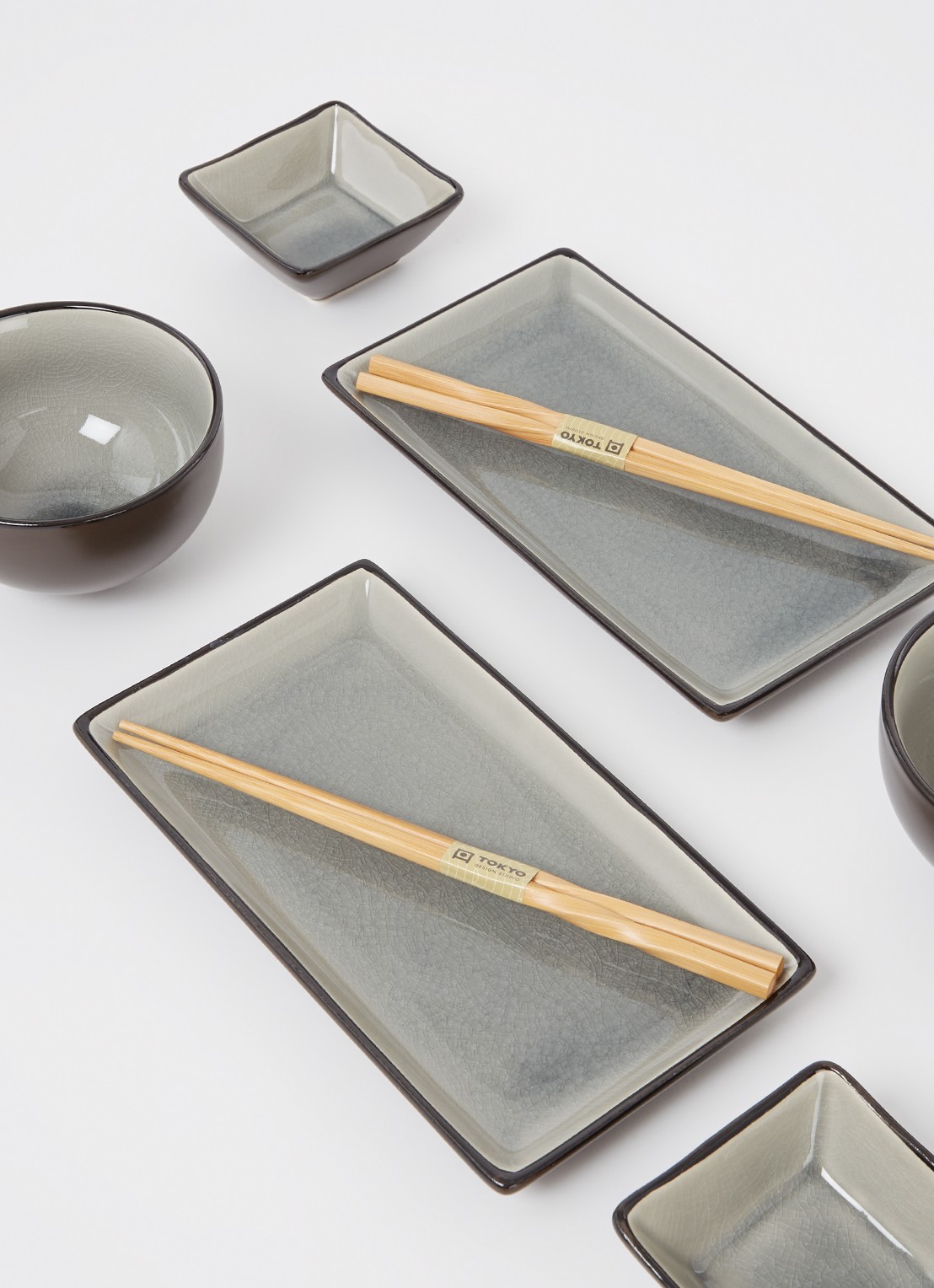 Tokyo Design Studio Glassy sushi serviesset van 8 - detail grijs