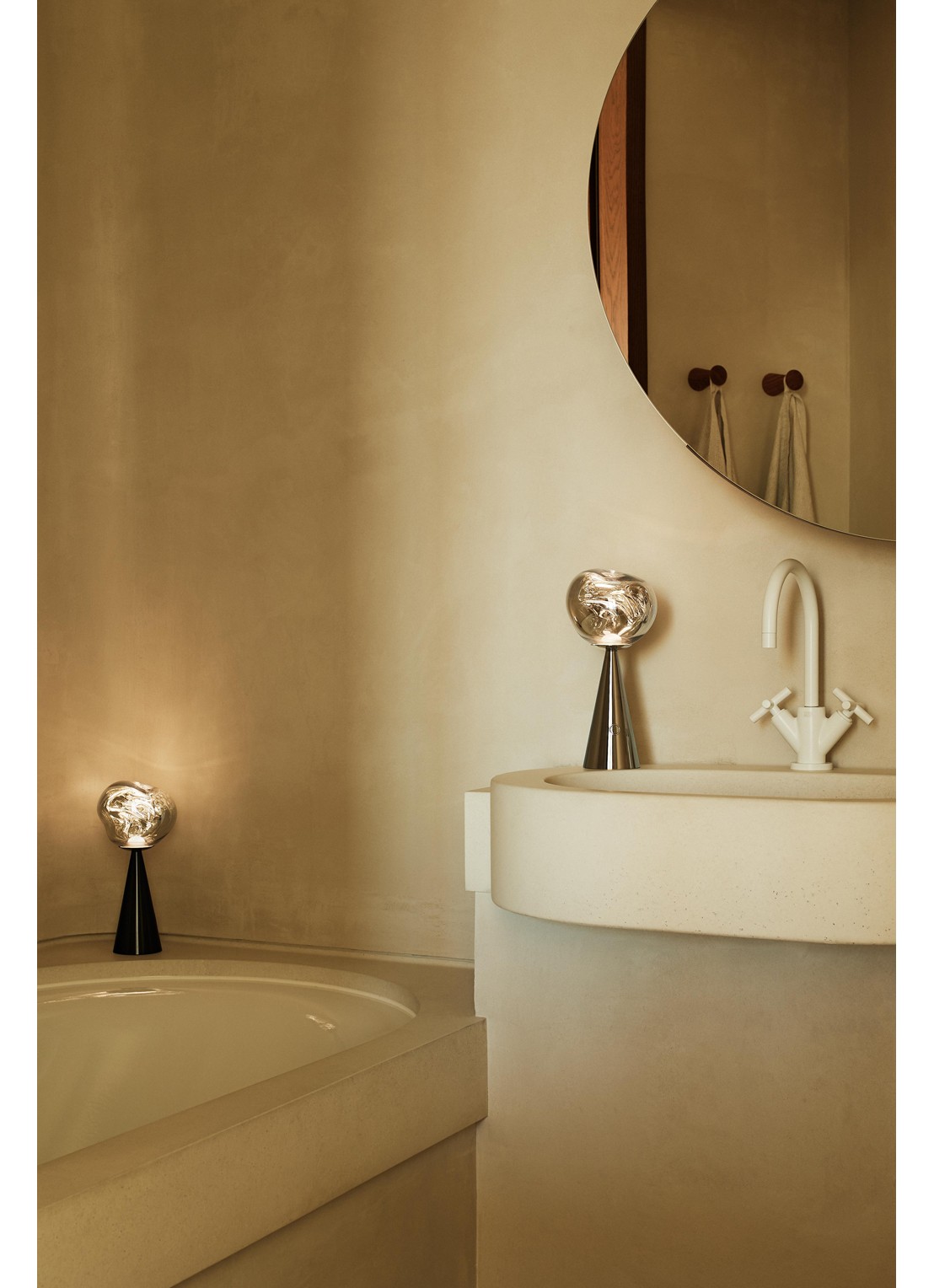 Tom Dixon Melt oplaadbaar LED tafellamp 28,5 cm - detail 3 zilver