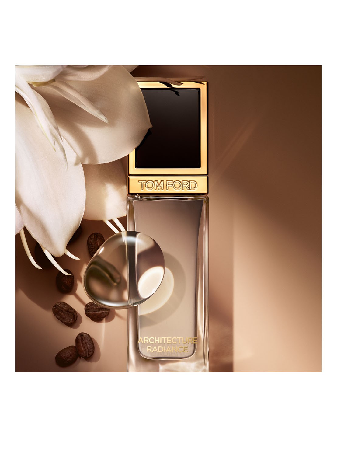 Tom Ford Architecture Radiance Foundation SPF 50 - vloeibare foundation - voorkant 2 18.5w nutmeg