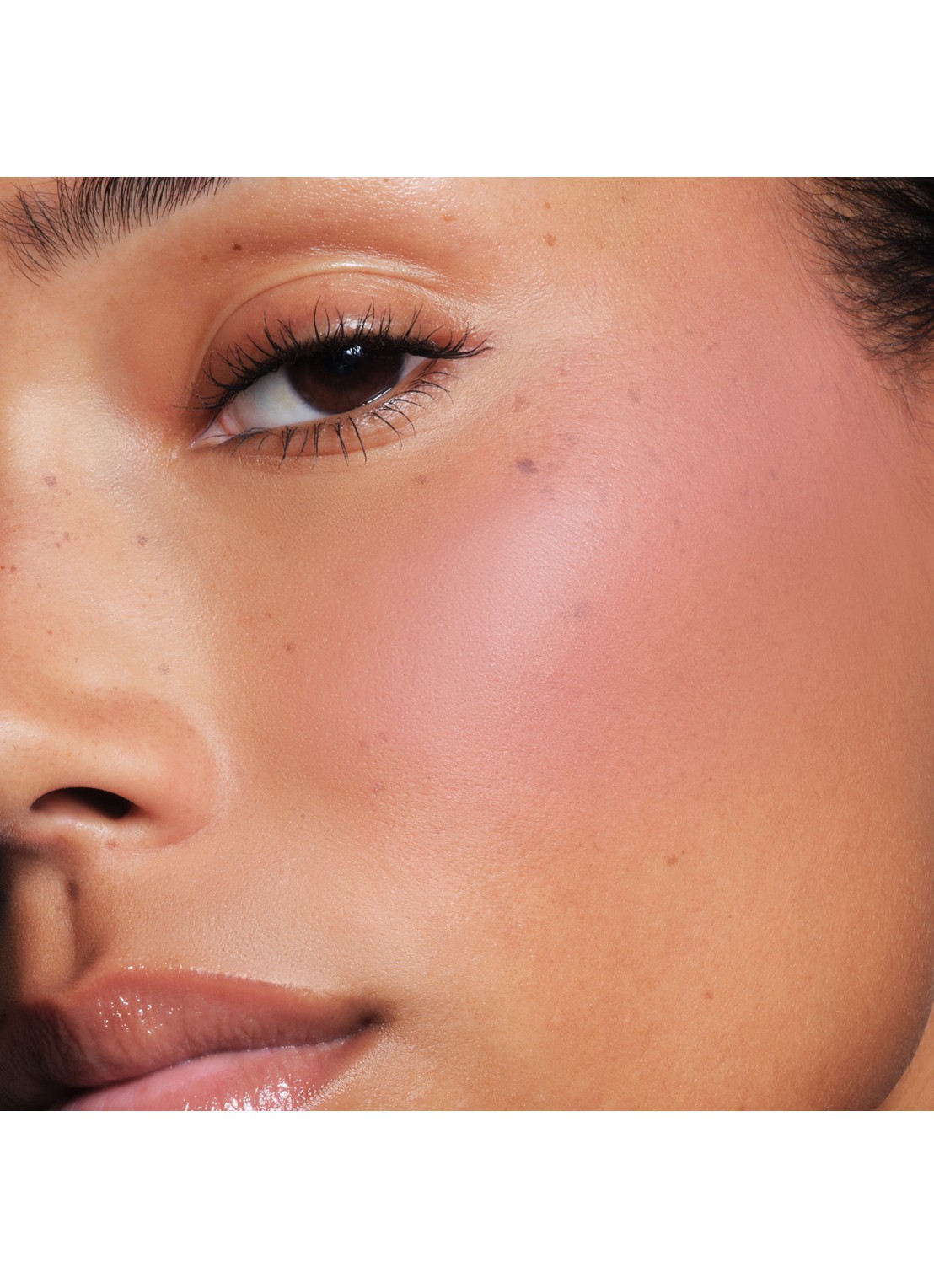 Tom Ford Architecture Soft Matte Blush - blush - detail 5 01 - tawny veil
