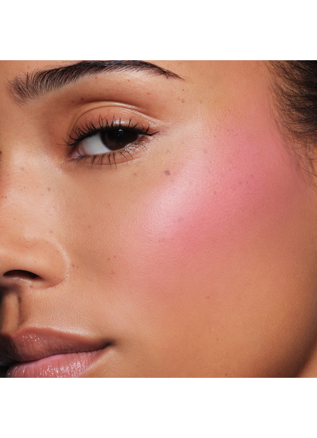 Tom Ford Architecture Soft Matte Blush - blush - detail 6 03 - golden peach