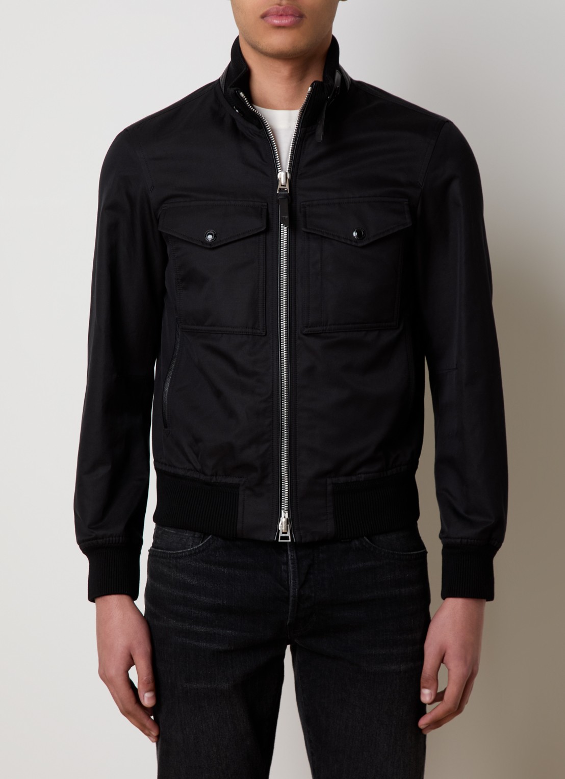 Tom Ford Bomberjack in zijdeblend met borstzakken - detail 4 zwart