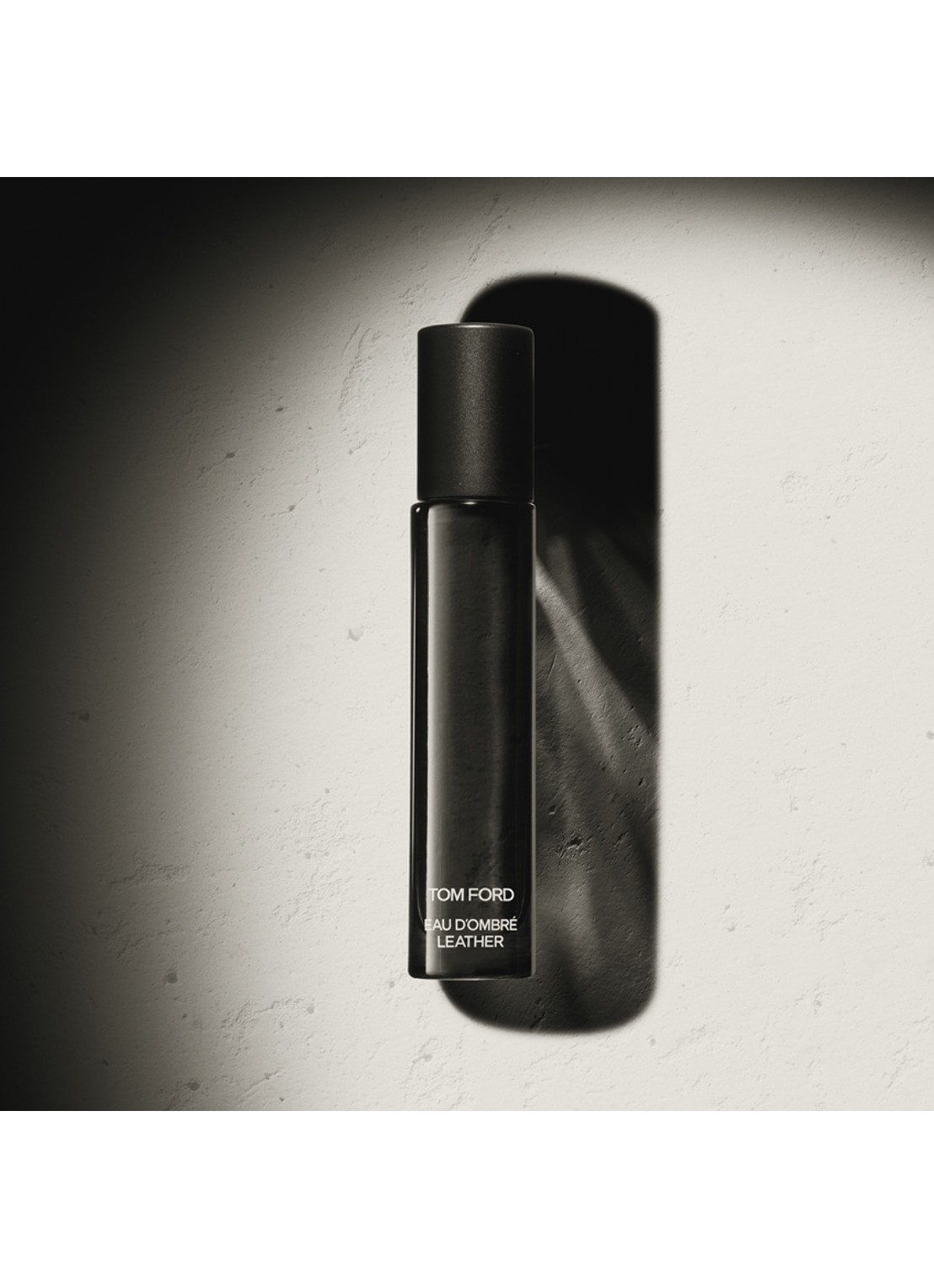 Tom Ford Eau D'Ombre Leather Eau de Toilette - detail 3 undefined