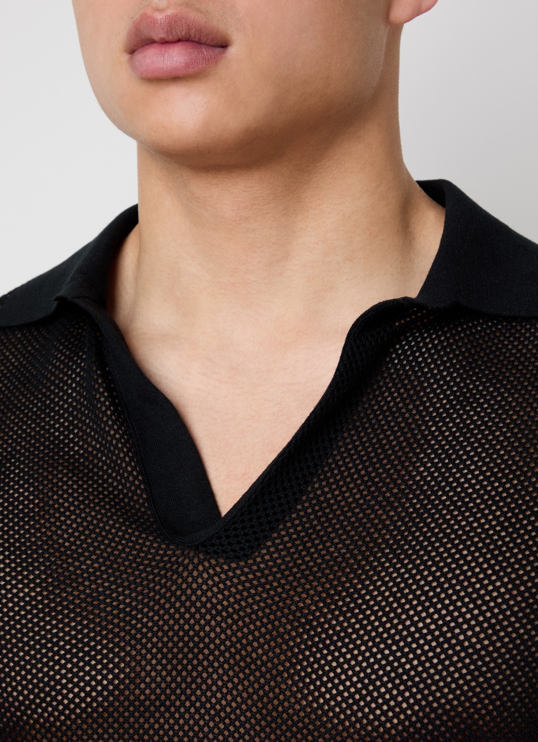 Tom Ford Semi-transparante polo in zijdeblend met mesh details - detail 4 zwart