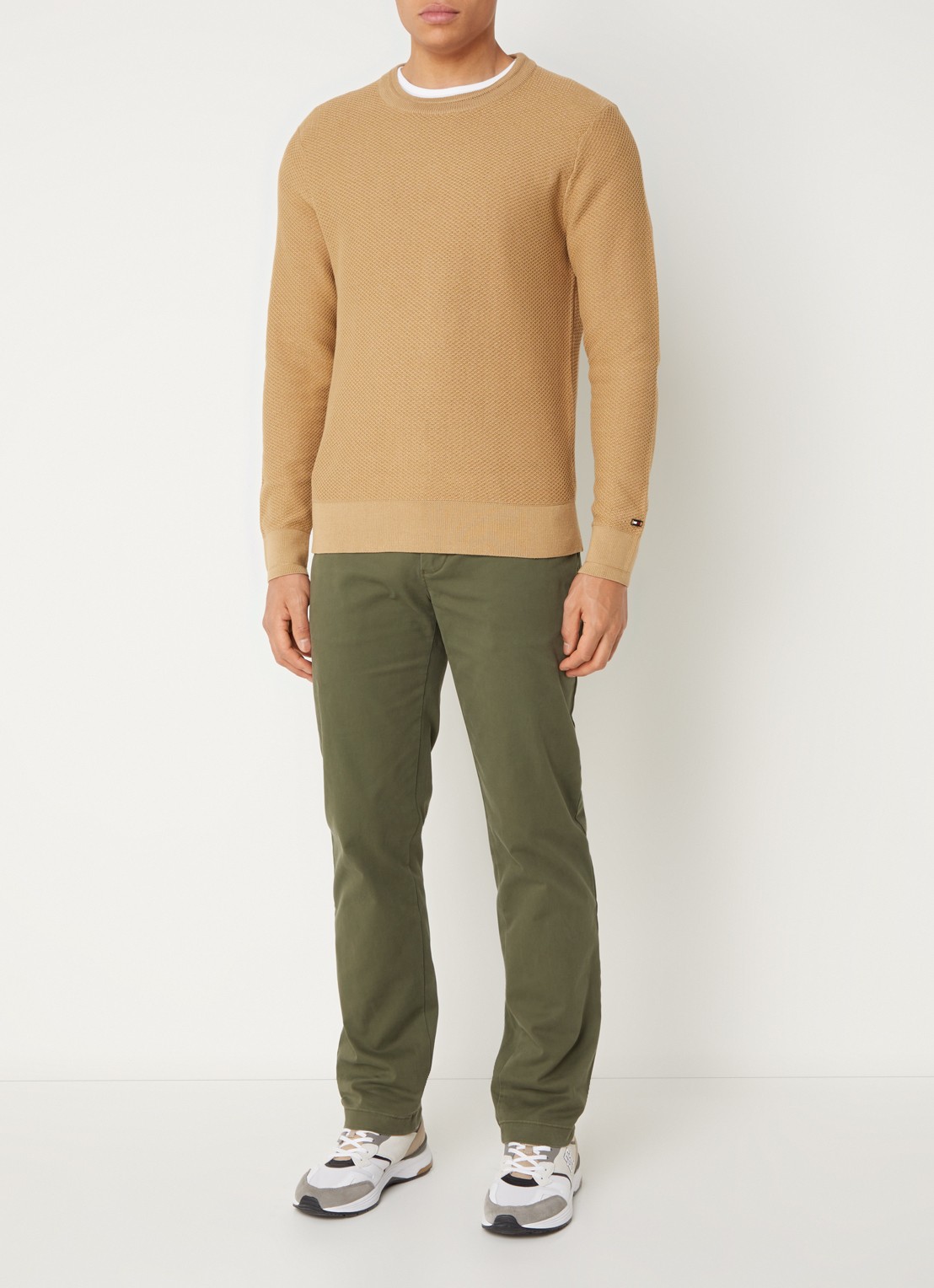 Tommy Hilfiger 1985 Denton straight fit chino met steekzakken - voorkant 5 legergroen