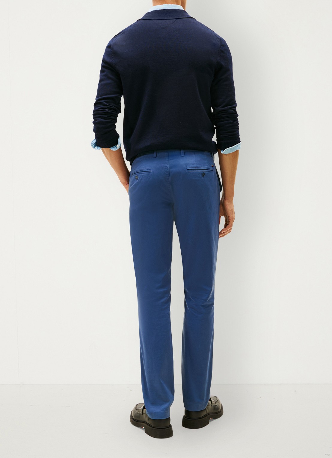 Tommy Hilfiger 1985 Denton straight fit chino met steekzakken - achterkant 2 petrol