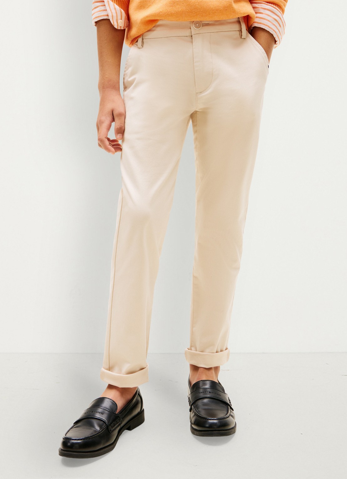 Tommy Hilfiger 1985 straight fit chino met steekzakken - detail 4 beige