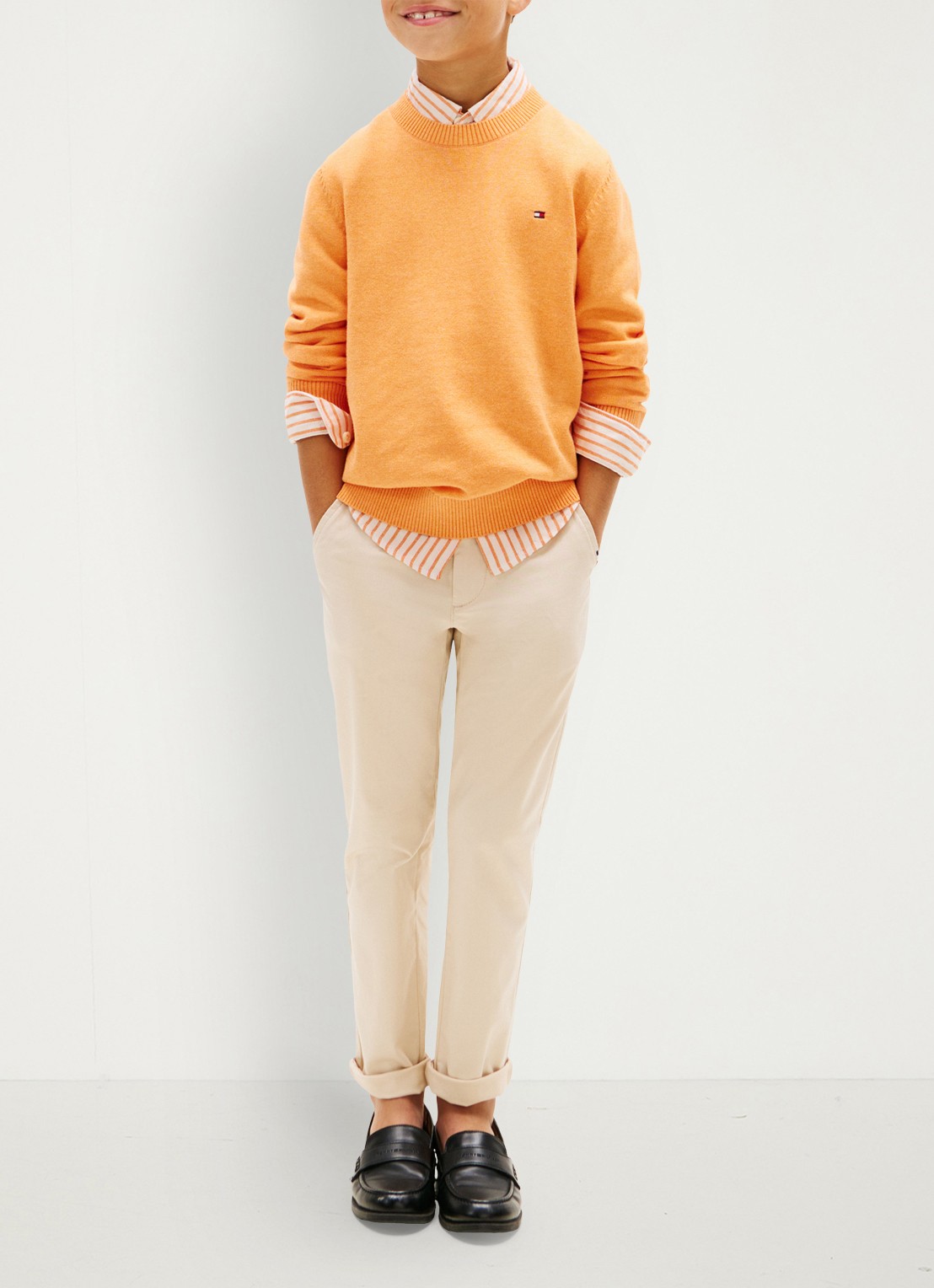 Tommy Hilfiger 1985 straight fit chino met steekzakken - voorkant 3 beige