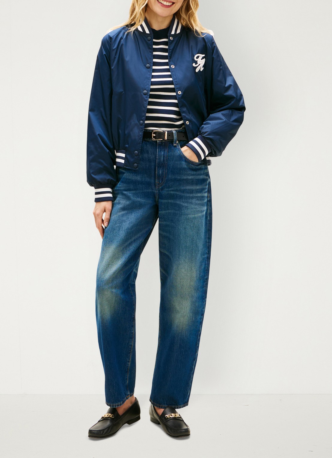 Tommy Hilfiger Bomberjack met logoborduring en backprint - voorkant 5 donkerblauw