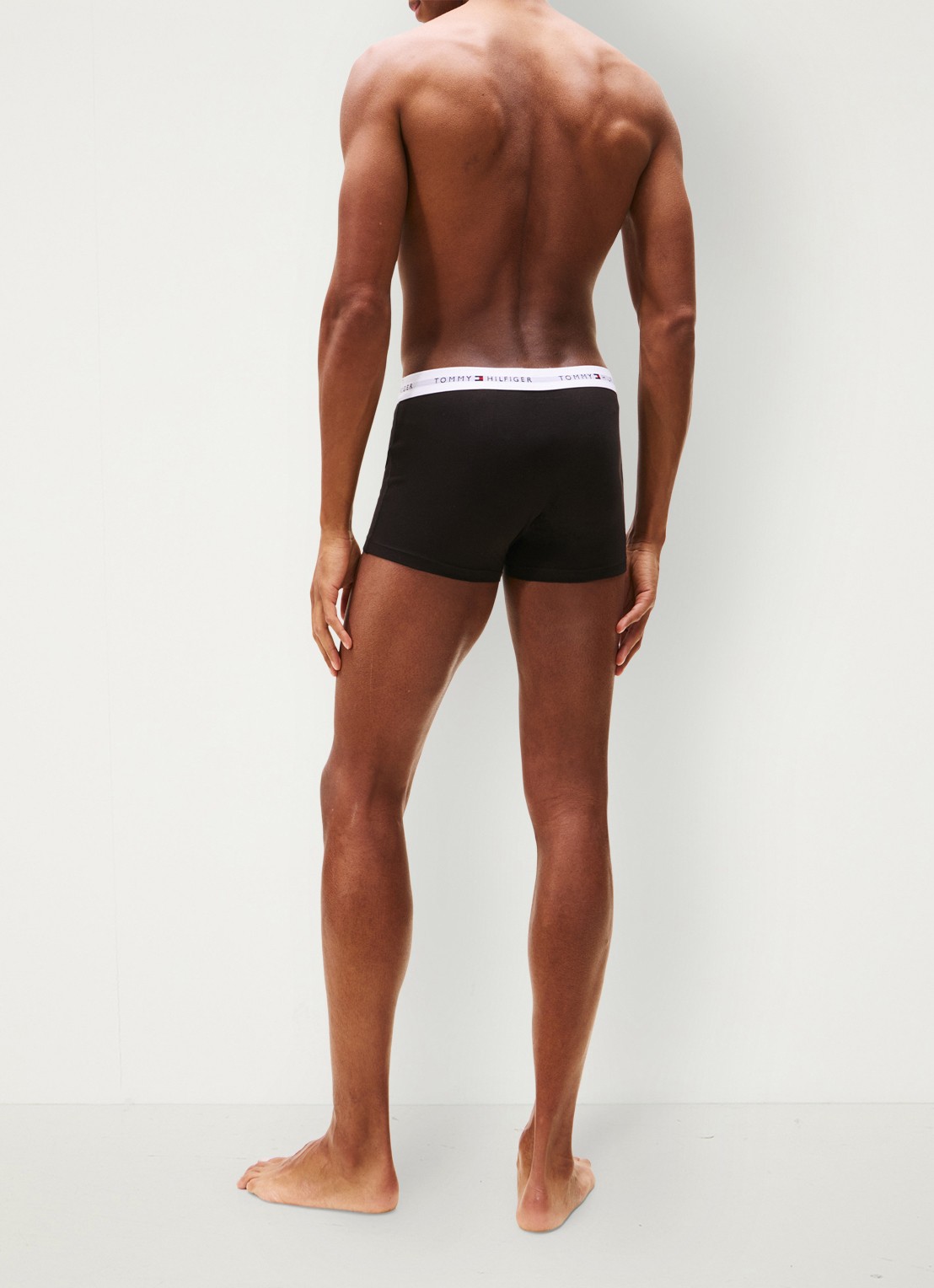 Tommy Hilfiger Boxershorts met logoband in 3-pack    - achterkant 4 blk/drk ash/wdg blu-0tu / zwart