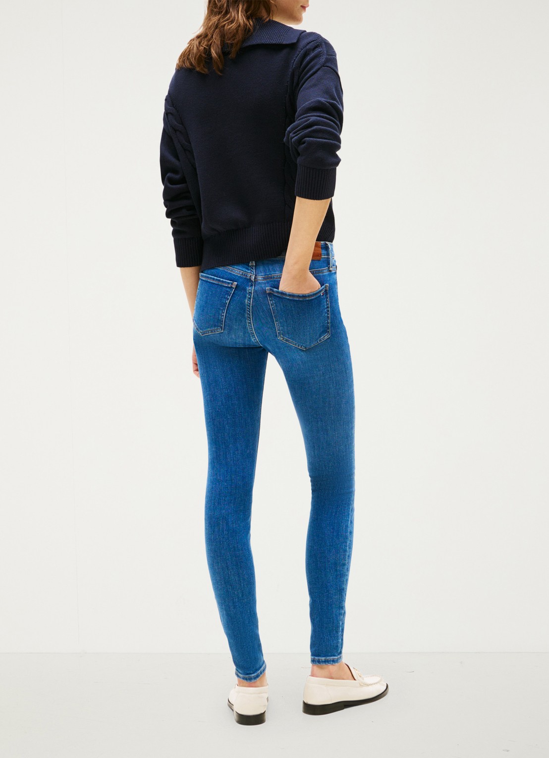 Tommy Hilfiger Como mid waist skinny jeans met medium wassing - achterkant 9 indigo