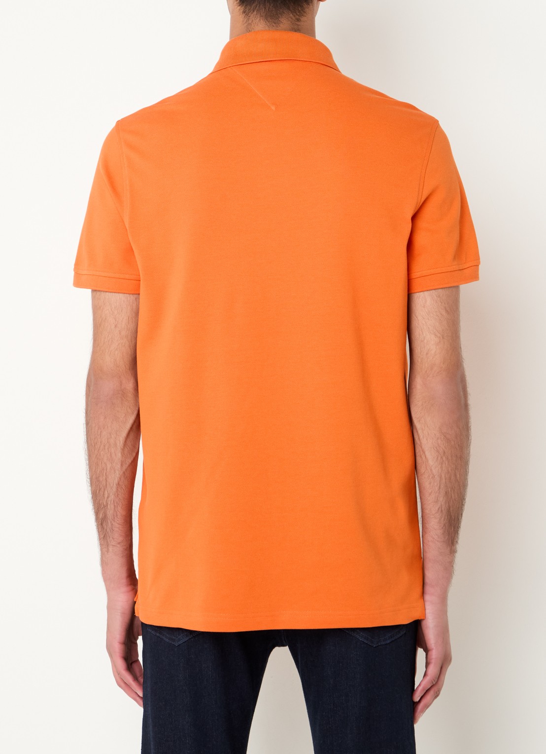 Tommy Hilfiger Core regular fit polo van piqué katoen met logoborduring - achterkant bonfire orange-sfq / oranje