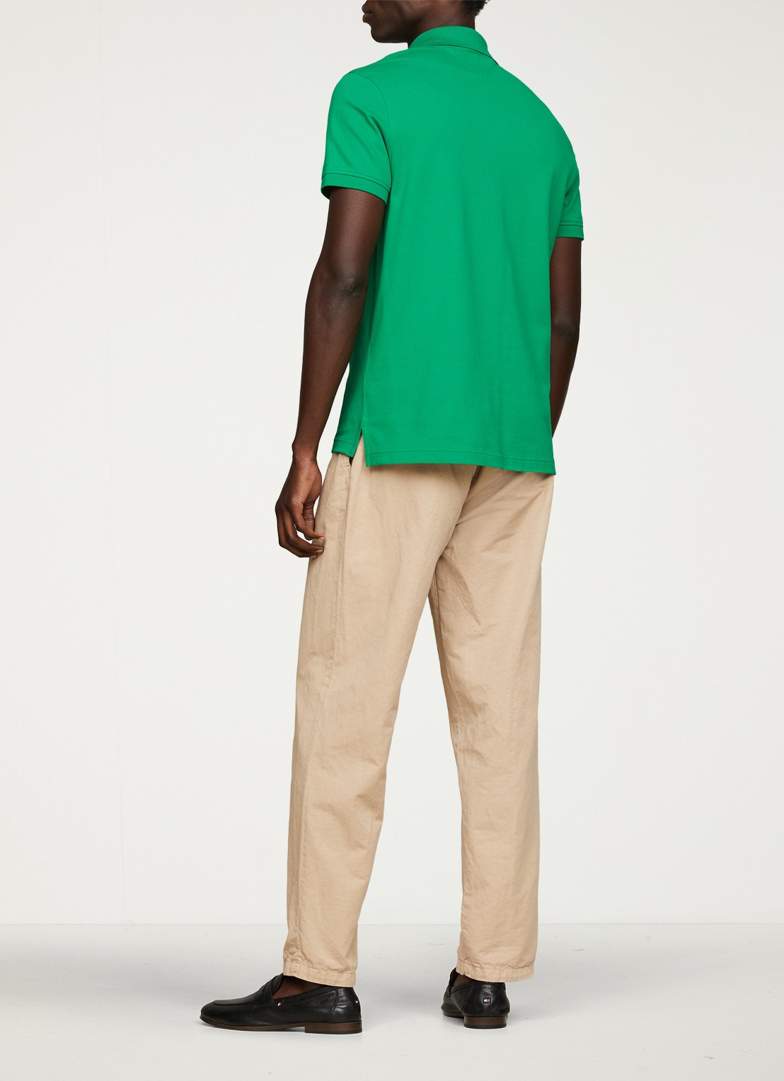 Tommy Hilfiger Core regular fit polo van piqué katoen met logoborduring - achterkant 2 olympic green-l4b / groen