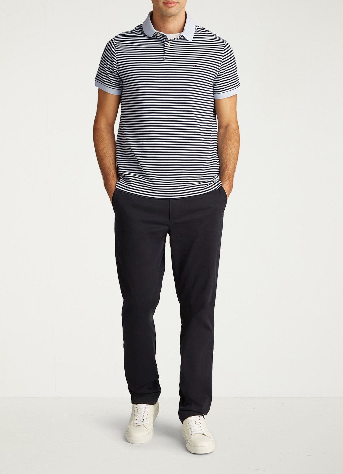 Tommy Hilfiger Core regular fit polo van piqué katoen met logoborduring - voorkant 2 breezy blue / dessert / blauw