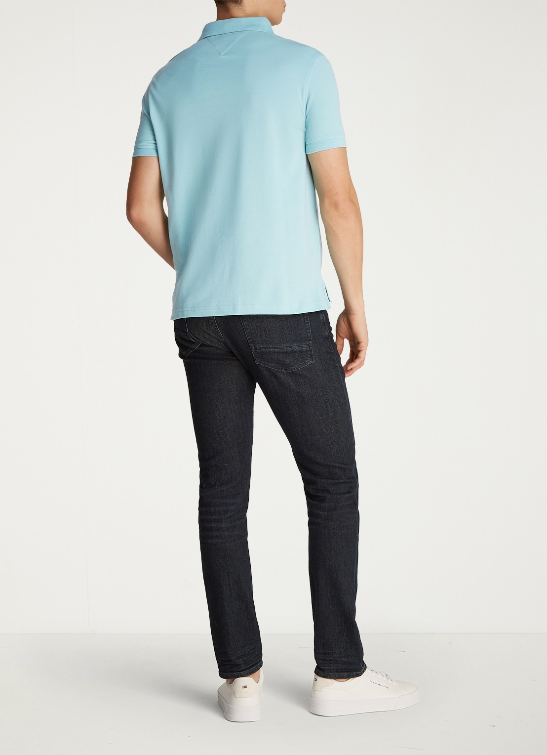 Tommy Hilfiger Core regular fit polo van piqué katoen met logoborduring - achterkant 3 tradewinds aqua / blauw