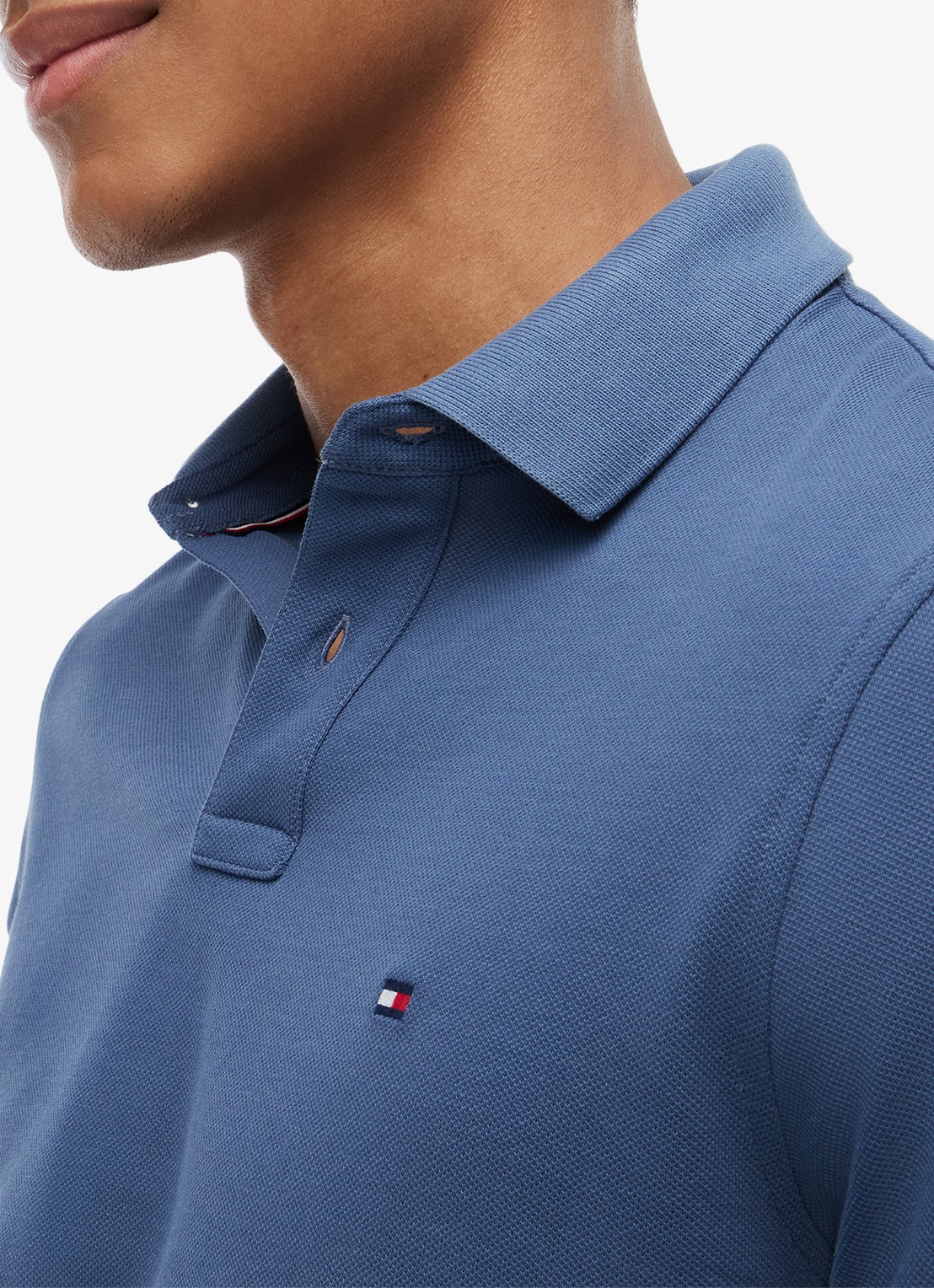 Tommy Hilfiger Core regular fit polo van piqué katoen met logoborduring - detail 3 aegean sea-dbz / blauw