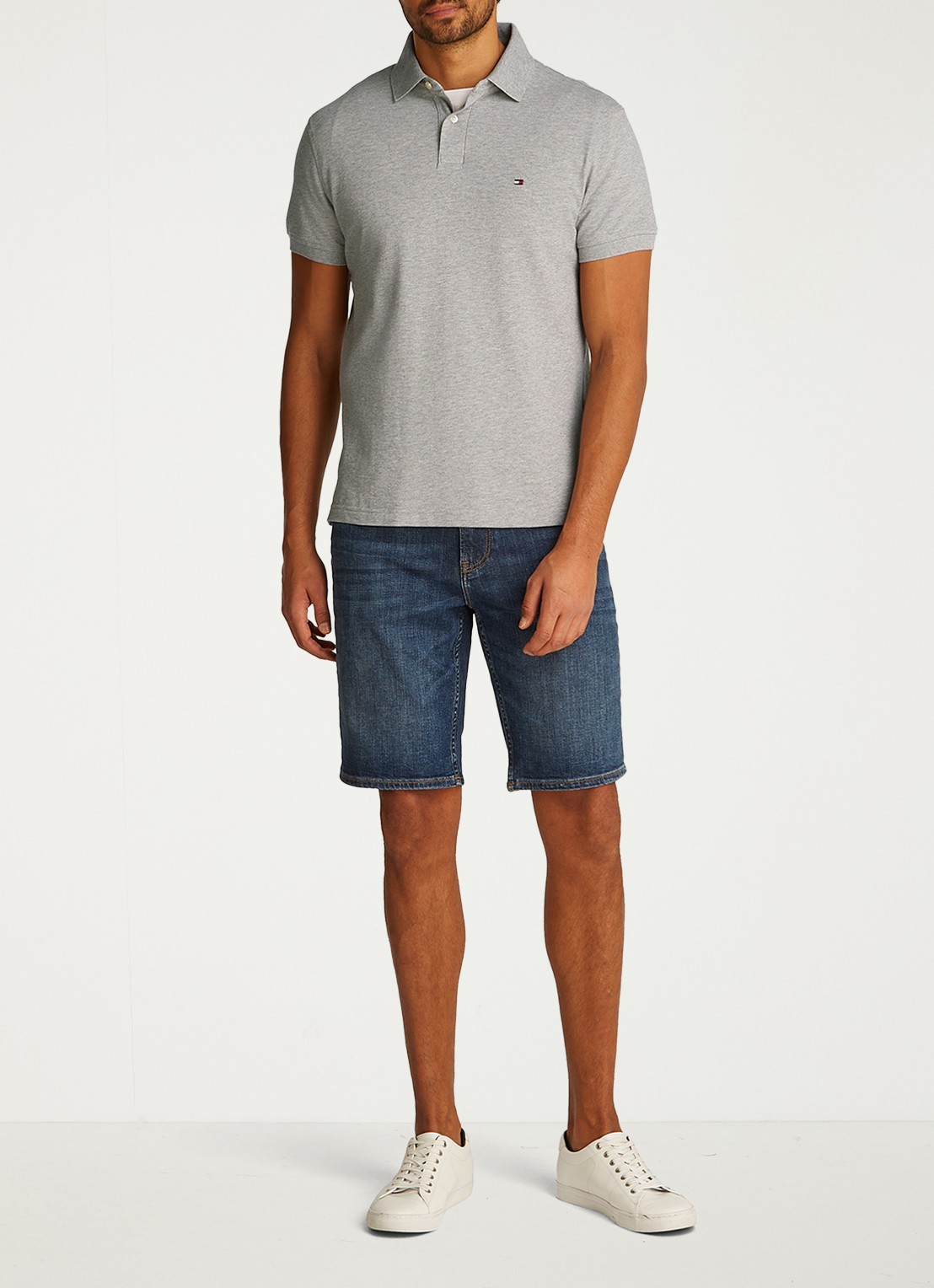 Tommy Hilfiger Core regular fit polo van piqué katoen met logoborduring - voorkant 5 light grey heather-p01 / grijs