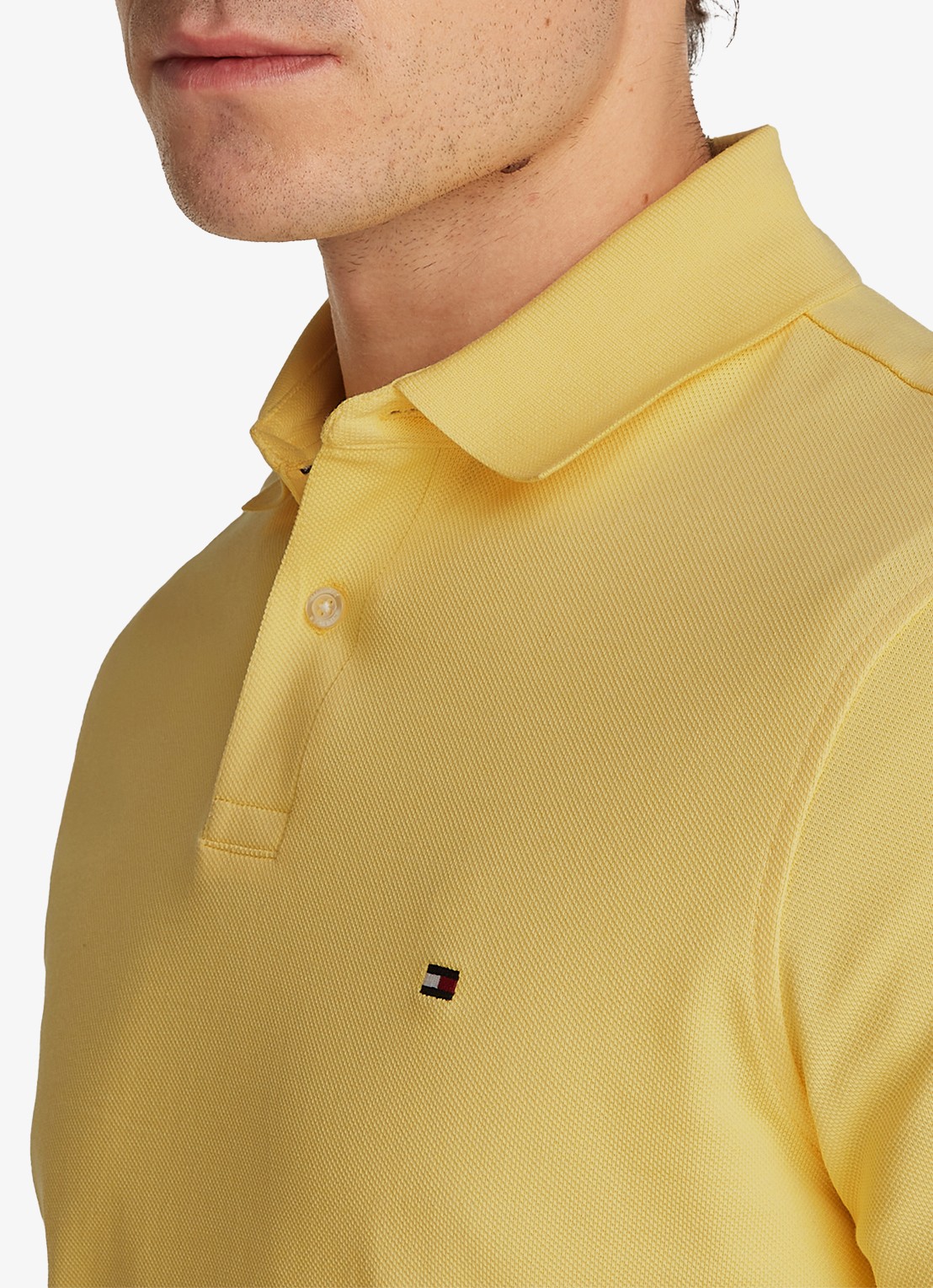 Tommy Hilfiger Core regular fit polo van piqué katoen met logoborduring - detail 5 citronella / geel