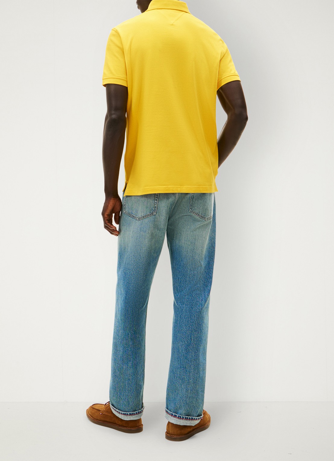 Tommy Hilfiger Core regular fit polo van piqué katoen met logoborduring - achterkant 3 morningside yellow-zgx / geel