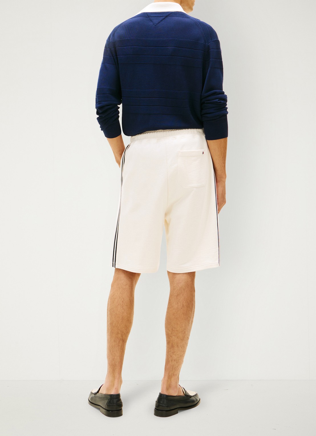 Tommy Hilfiger Country Club loose fit korte broek met logoborduring - achterkant 3 wit