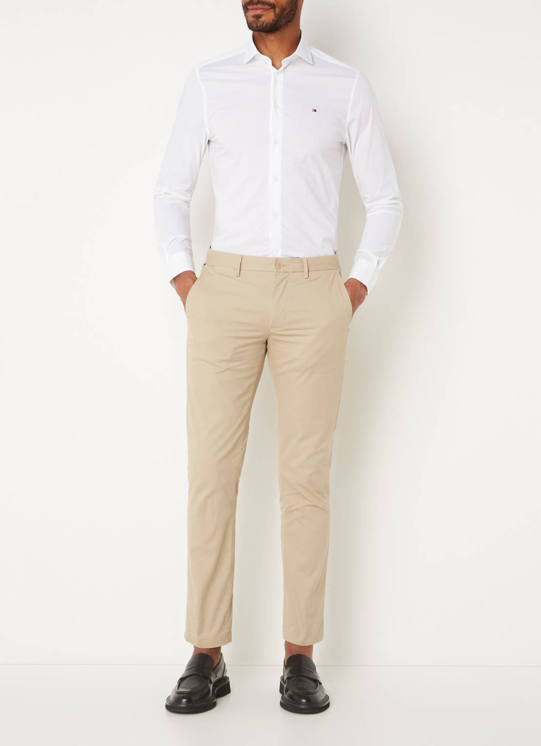Tommy Hilfiger Denton straight fit chino met steekzakken - voorkant 5 khaki