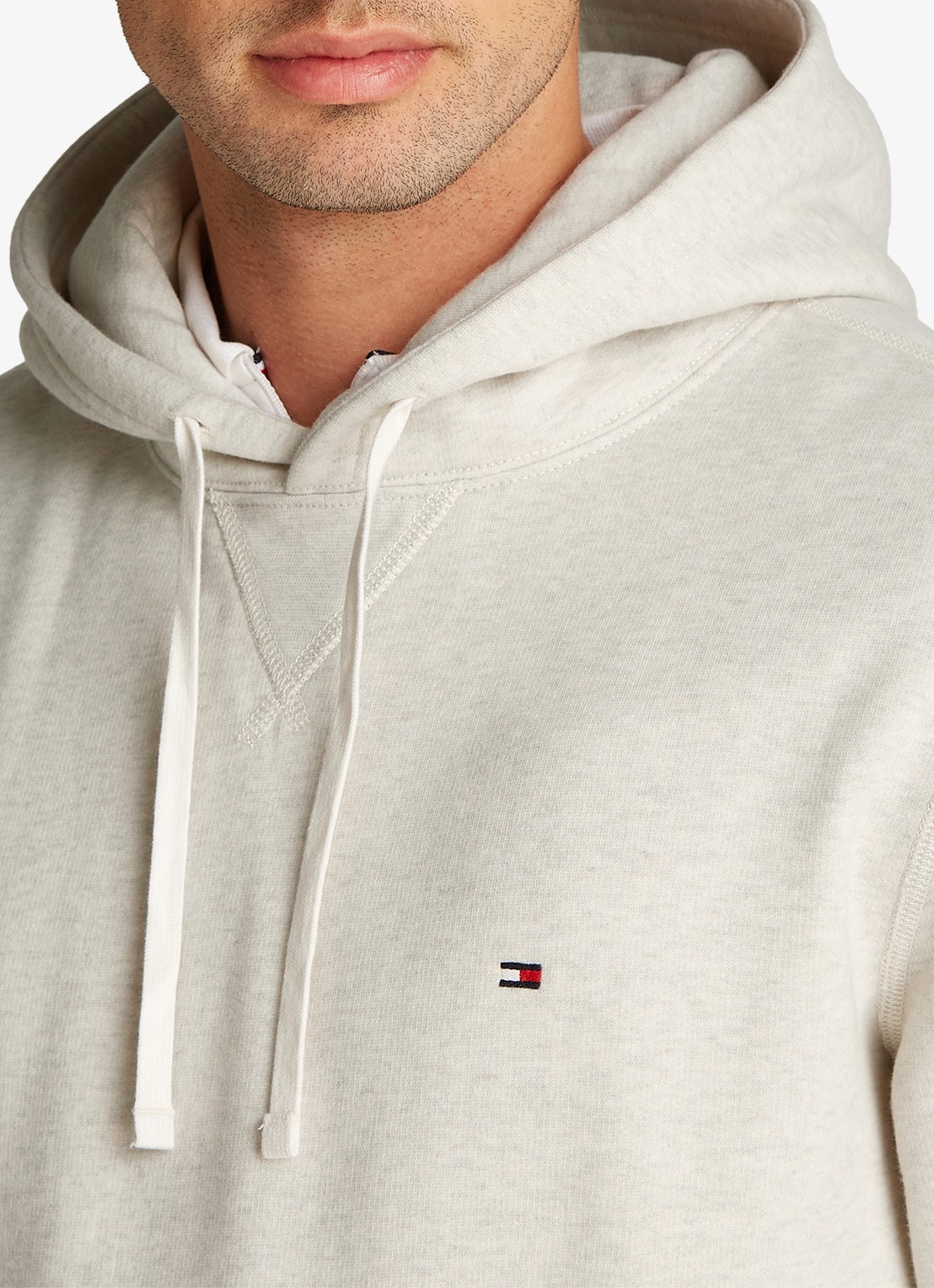 Tommy Hilfiger Essential hoodie met logoborduring - detail 5 beige