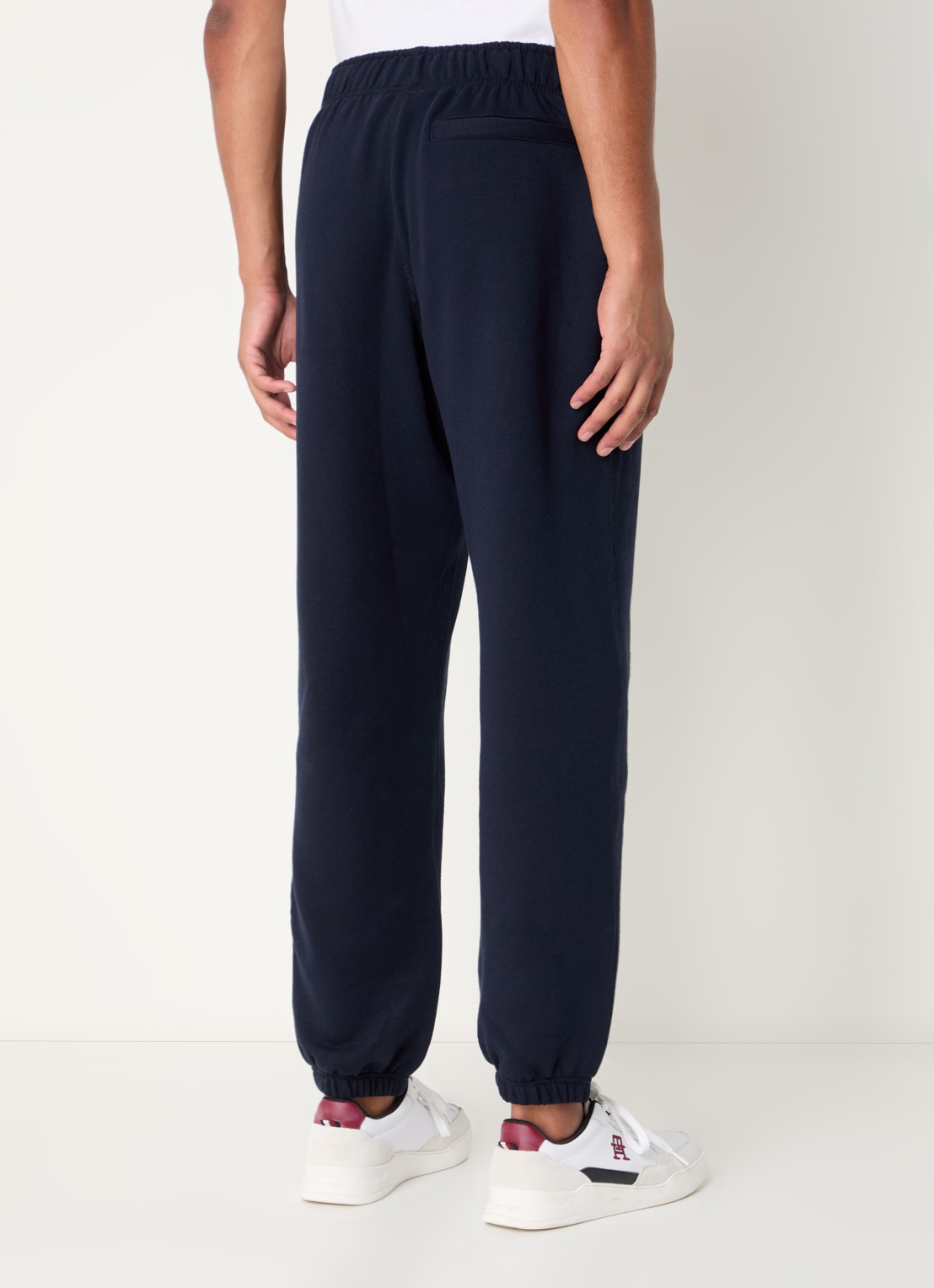 Tommy Hilfiger Essential joggingbroek met logoborduring - achterkant 3 donkerblauw