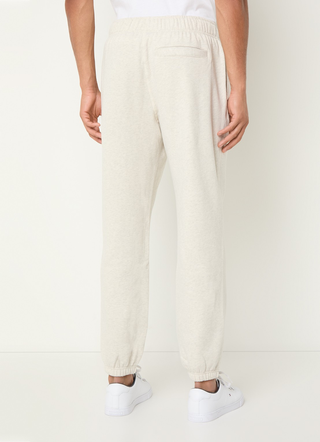 Tommy Hilfiger Essential joggingbroek met logoborduring - achterkant 8 creme