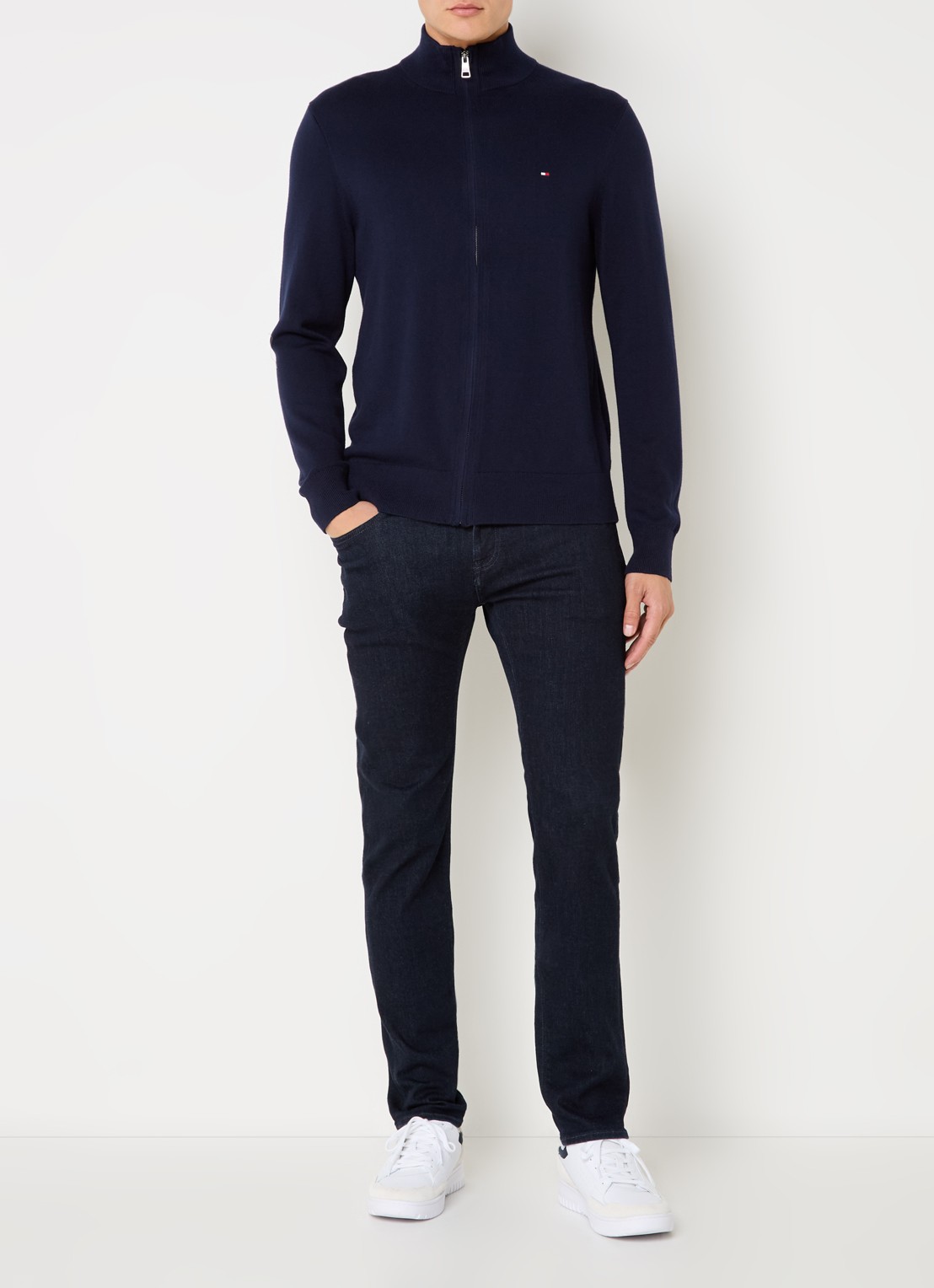 Tommy Hilfiger Fijngebreid vest in kasjmierblend met logoborduring  - voorkant 2 donkerblauw