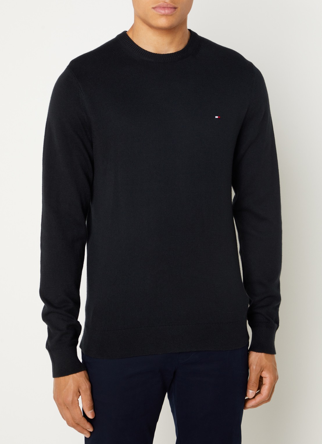 Tommy Hilfiger Fijngebreide pullover in kasjmierblend met logoborduring - detail zwart