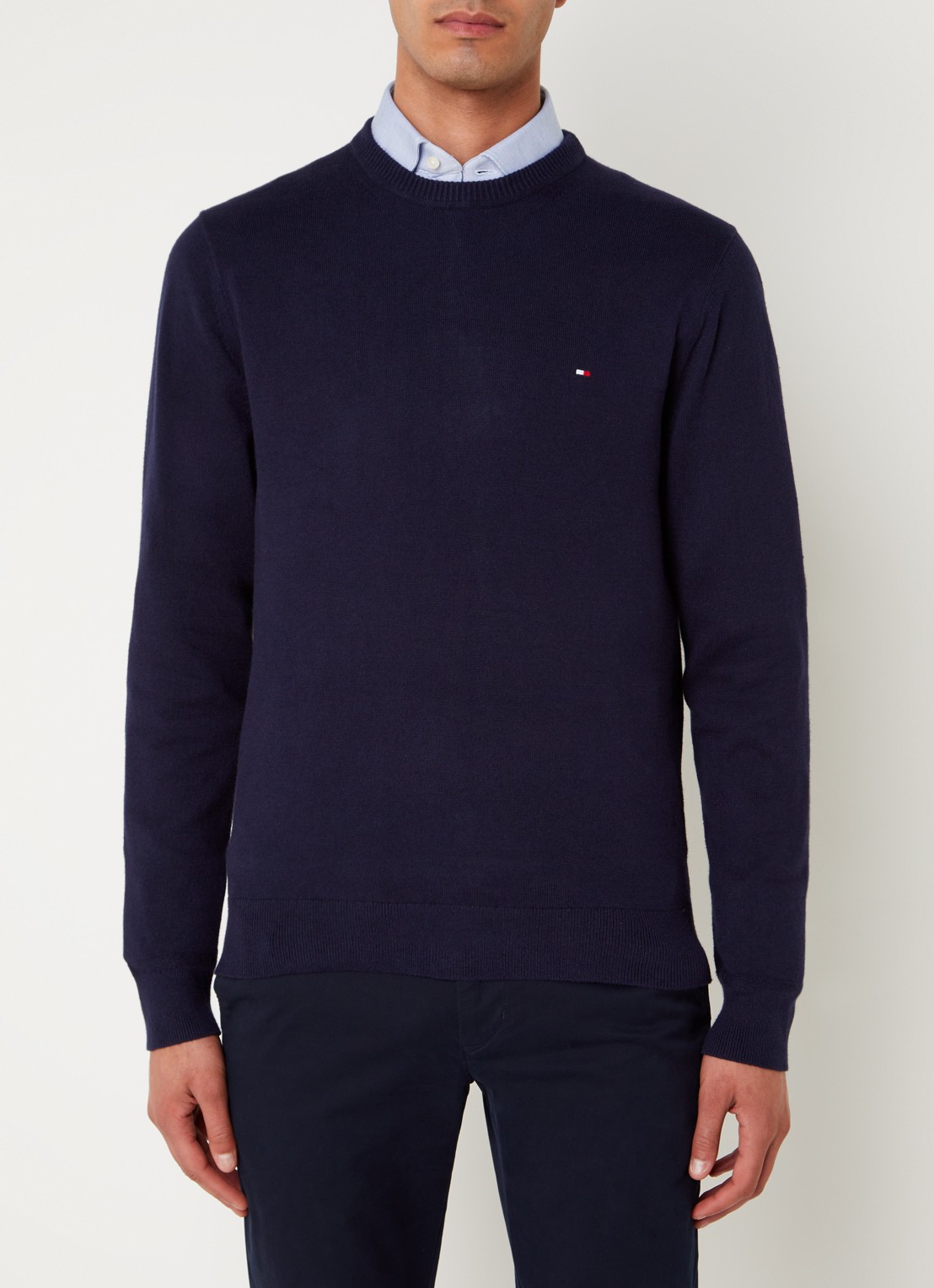 Tommy Hilfiger Fijngebreide pullover in kasjmierblend met logoborduring - detail donkerblauw
