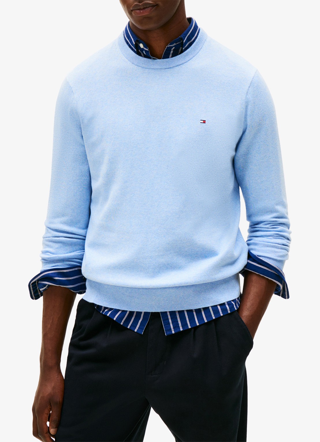 Tommy Hilfiger Fijngebreide pullover in kasjmierblend met logoborduring - detail donkerblauw