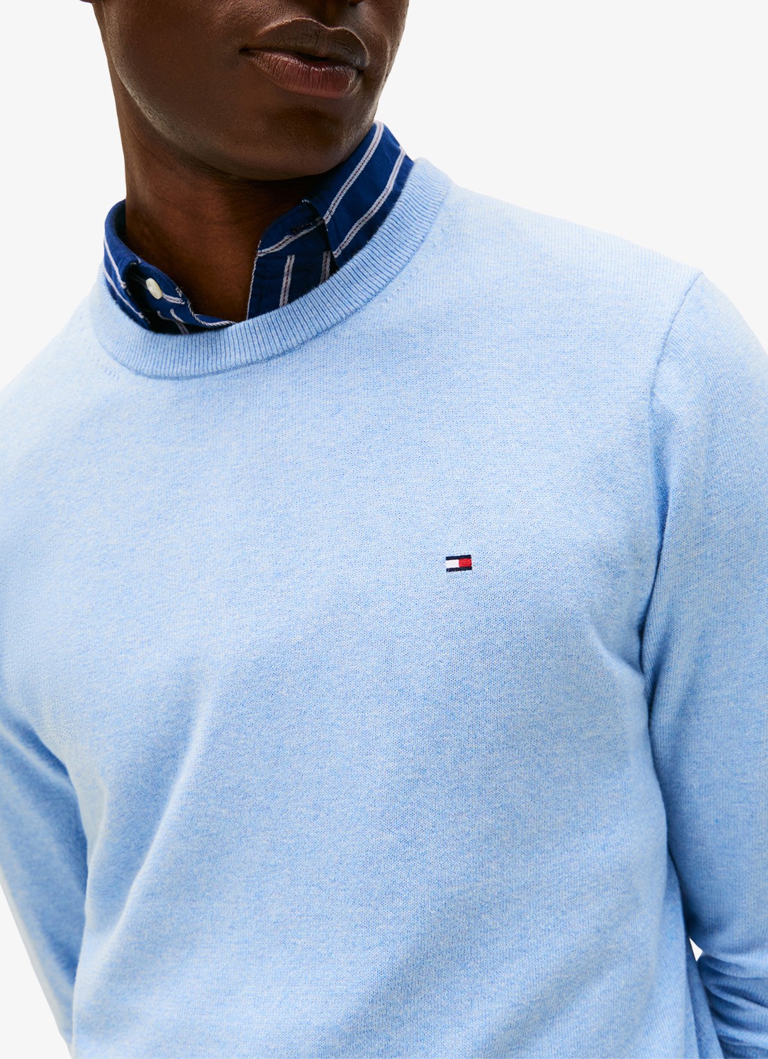 Tommy Hilfiger Fijngebreide pullover in kasjmierblend met logoborduring - detail 2 donkerblauw