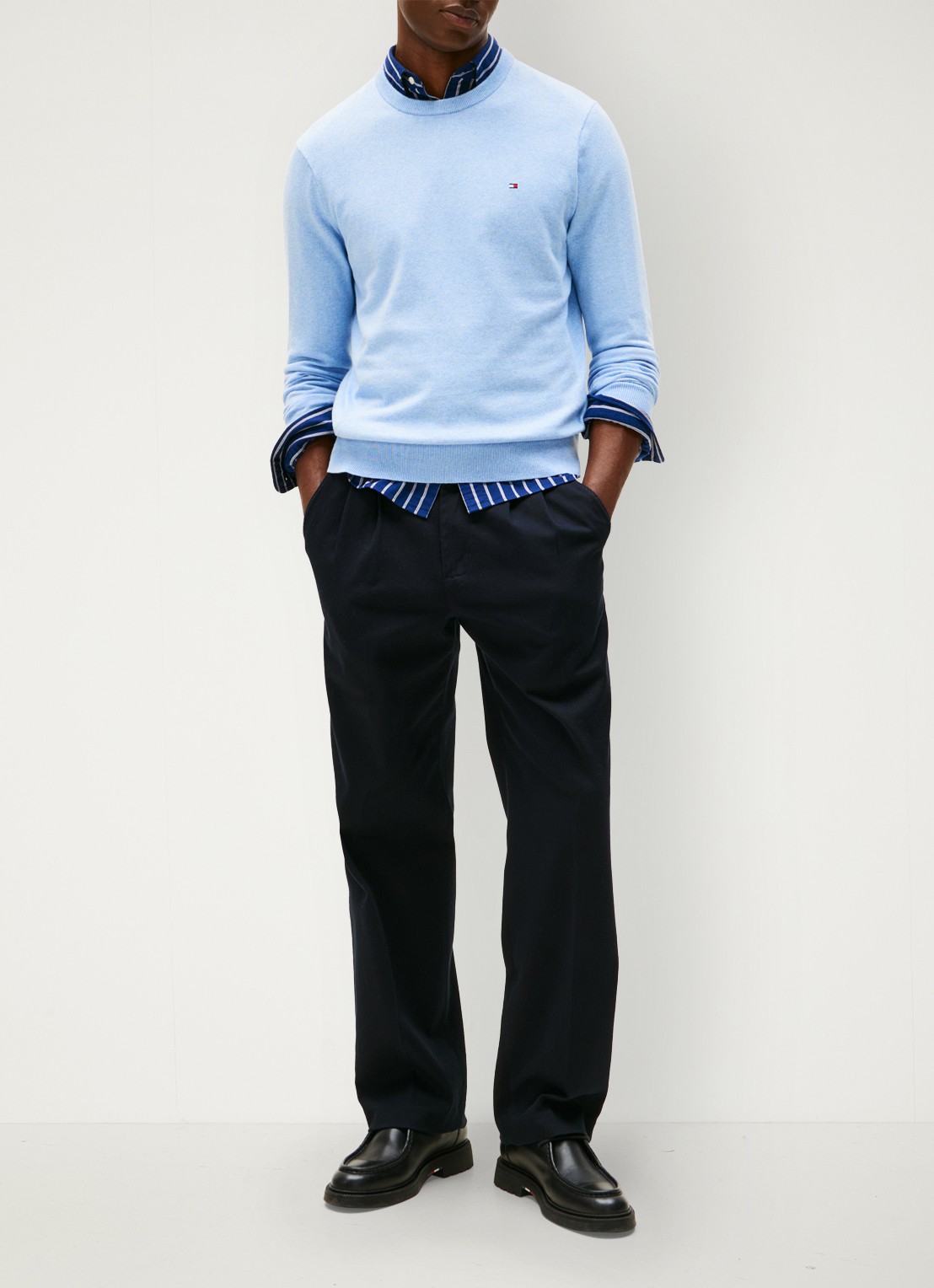 Tommy Hilfiger Fijngebreide pullover in kasjmierblend met logoborduring - voorkant 5 donkerblauw