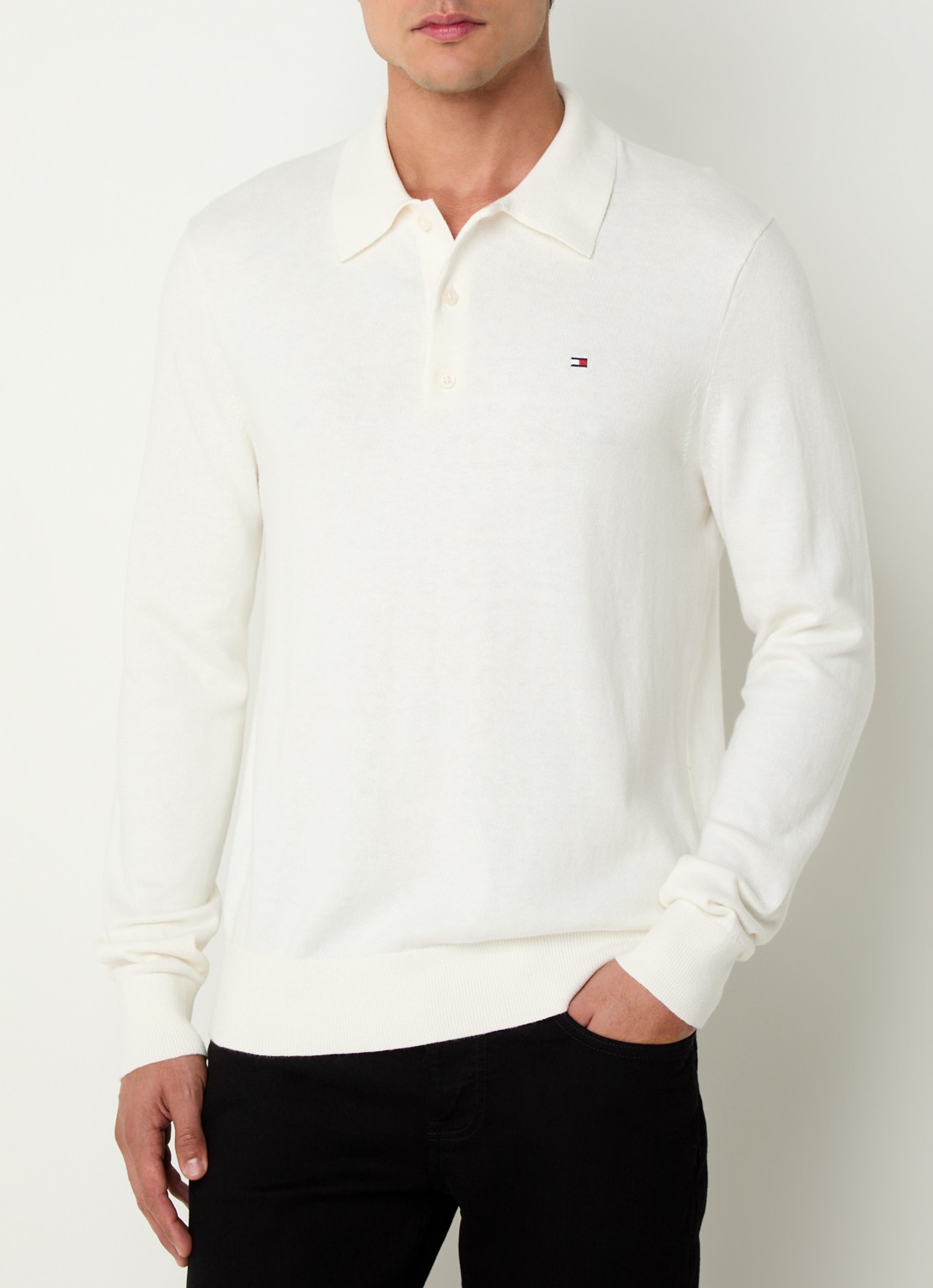 Tommy Hilfiger Fijngebreide regular fit polo in kasjmierblend met logo - detail ivoor