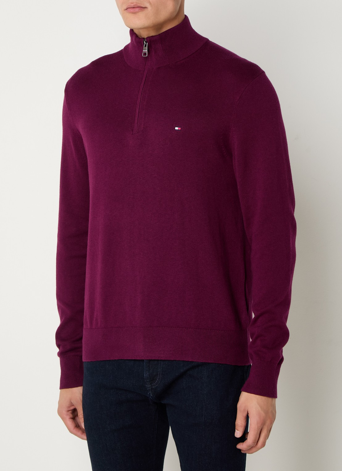Tommy Hilfiger Fijngebreide trui in kasjmierblend met logoborduring - detail donkerrood