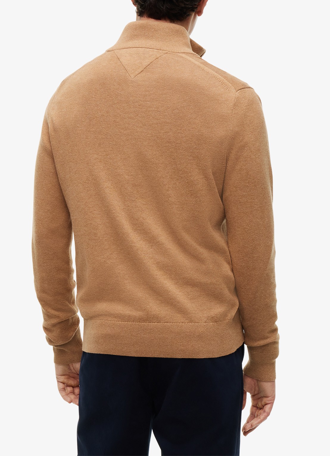 Tommy Hilfiger Fijngebreide trui in kasjmierblend met logoborduring - achterkant 3 camel