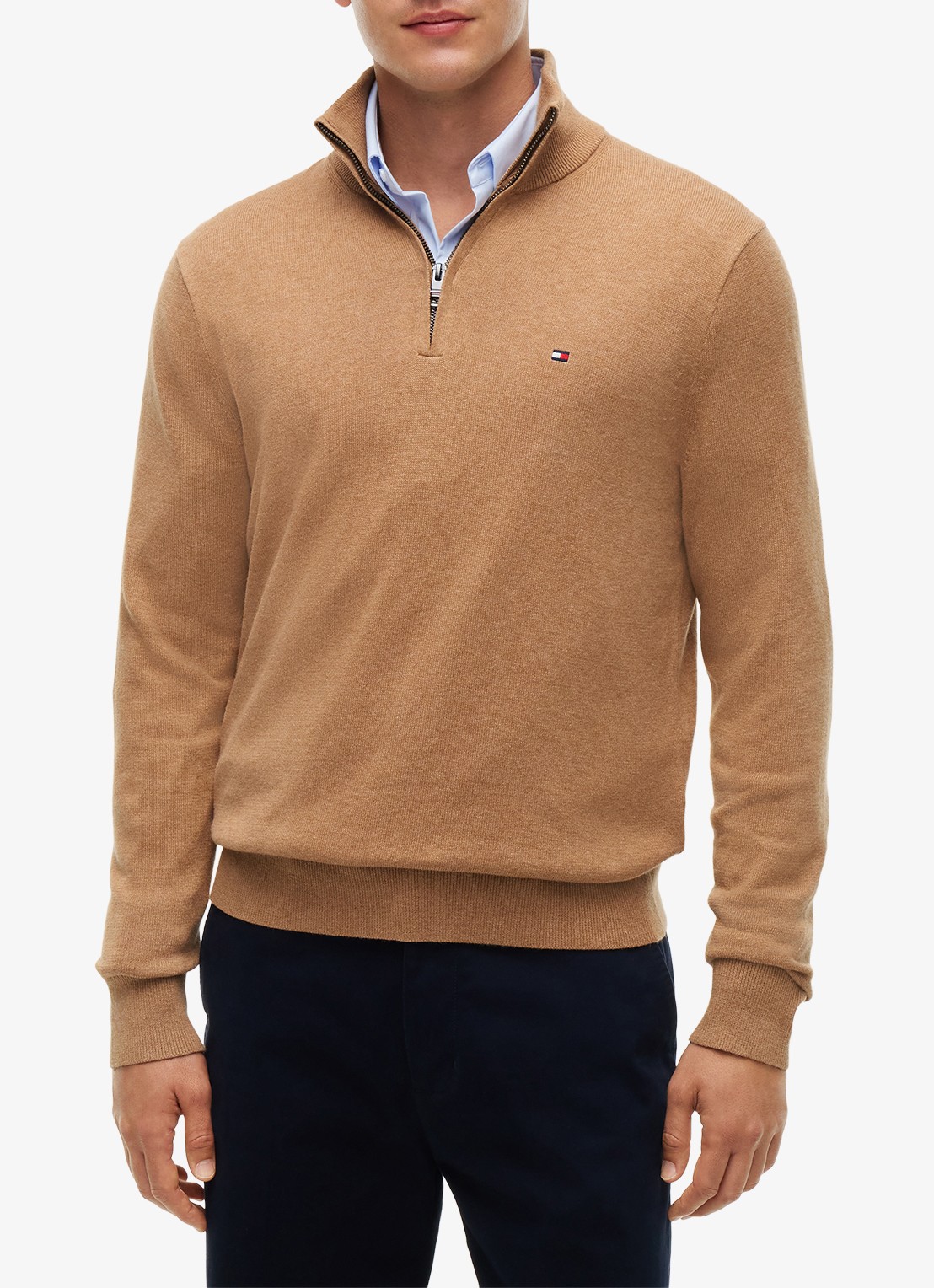 Tommy Hilfiger Fijngebreide trui in kasjmierblend met logoborduring - detail 4 camel