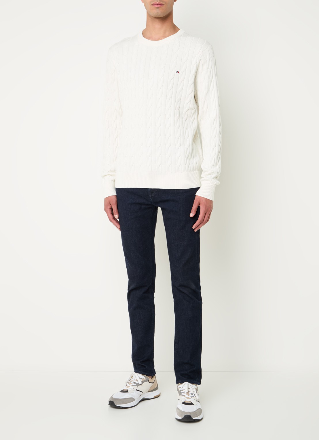 Tommy Hilfiger Flag Embroidery Cable Knit Jumper - voorkant 3 gebroken wit