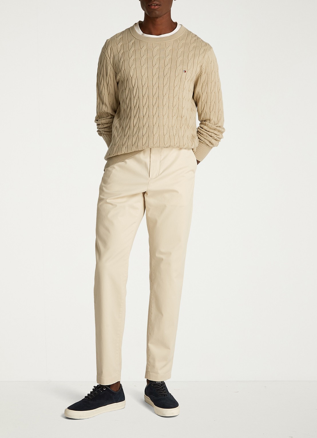 Tommy Hilfiger Flag Embroidery Cable Knit Jumper - voorkant 5 zand